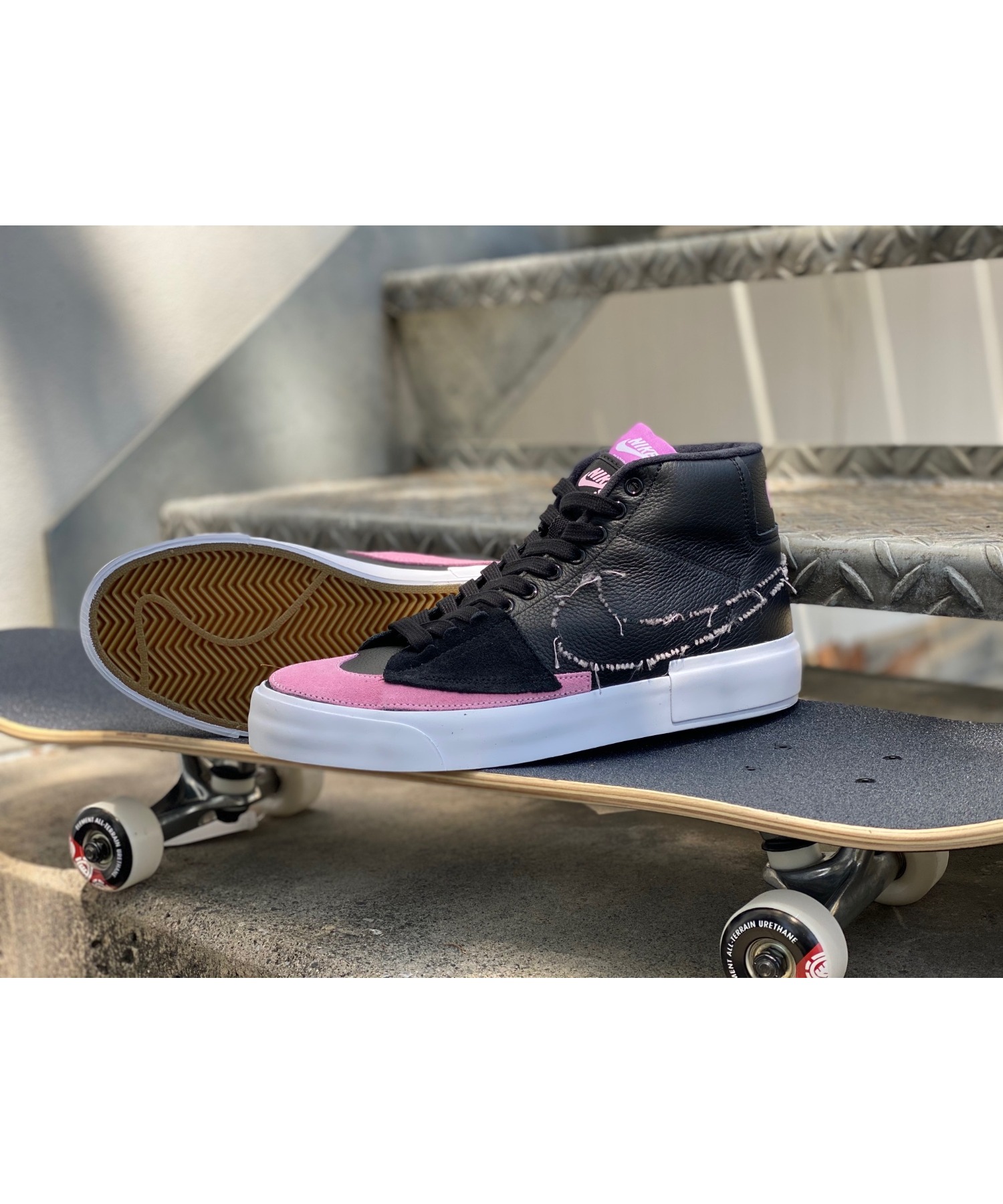 数量限定 Nikesb ナイキエスビー ブレーザー Zoom Blazer Mid Edge L スケボー スケシュー Da21 002