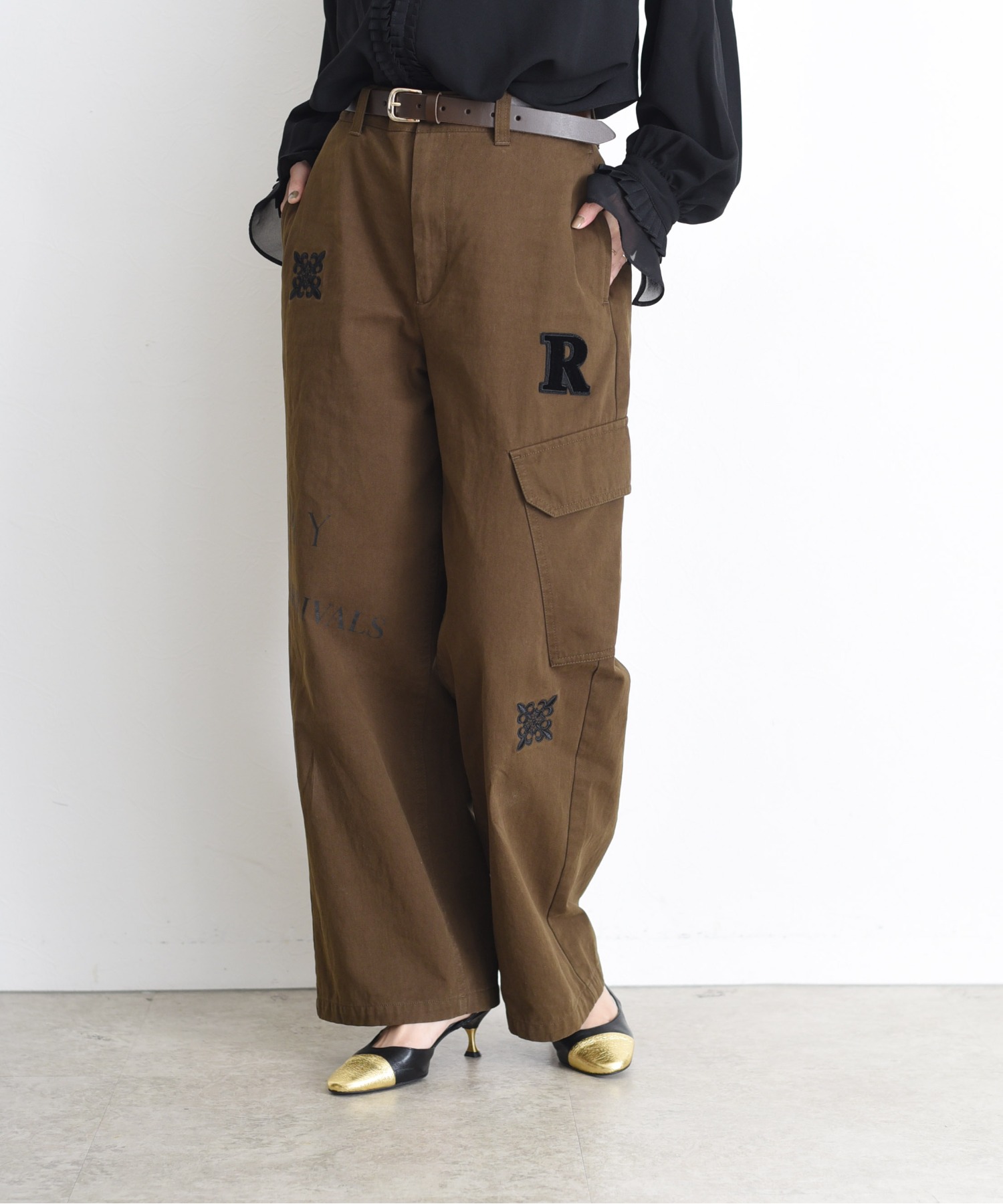 レタリング サイドポケットチノパン Eimee Law│Eimee Law & LHELBIE