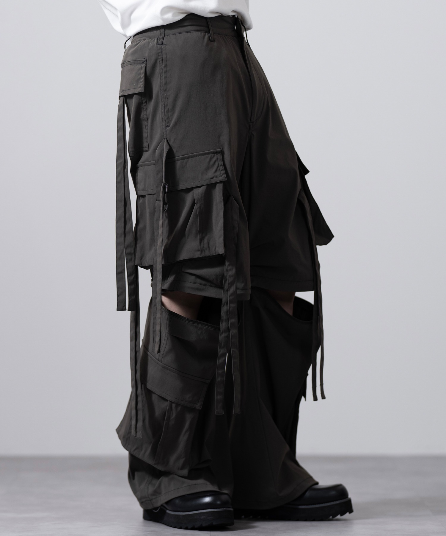 ⭐︎CLEL 2wayデザイン ナイロンテクノパンツ L CLEL】2way Design Nylon Techno Pants / 2wayデザイン ナイロンテクノ