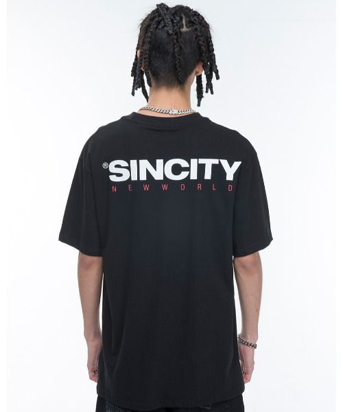 A'GEM/9 × .kom『SINCITY/シンシティ』NEW WORLD RED LOGO T-SHIRT