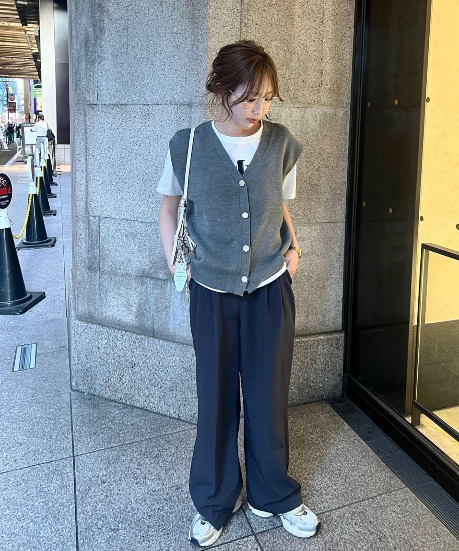 model：H153 着用サイズ：FREE