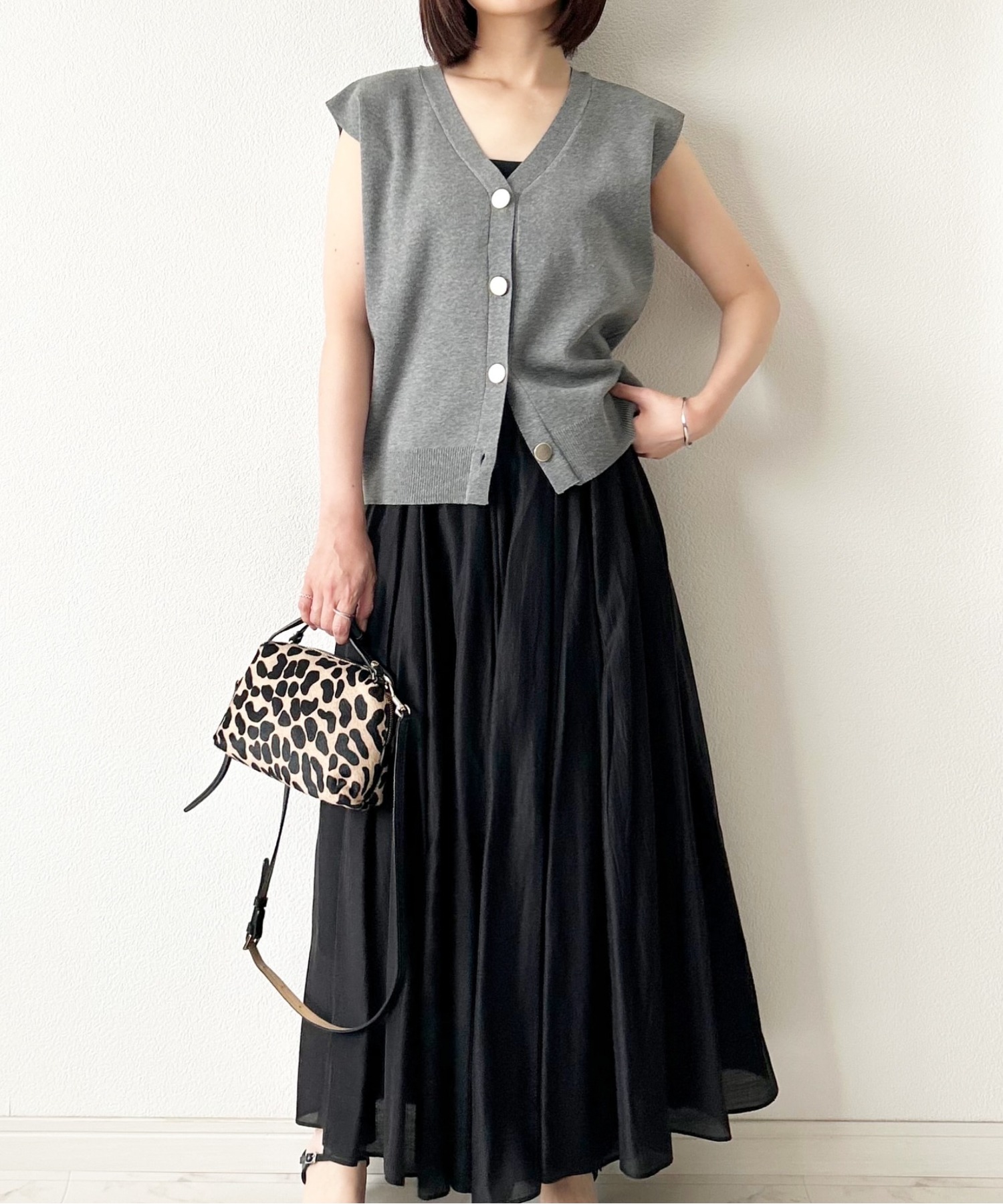 model：H157 着用サイズ：FREE