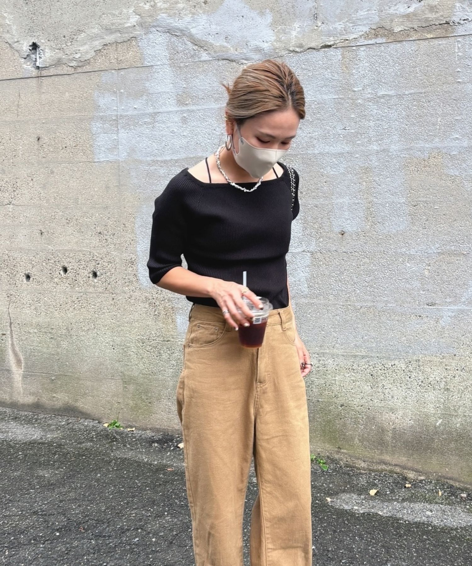 model：H152 着用サイズ：FREE