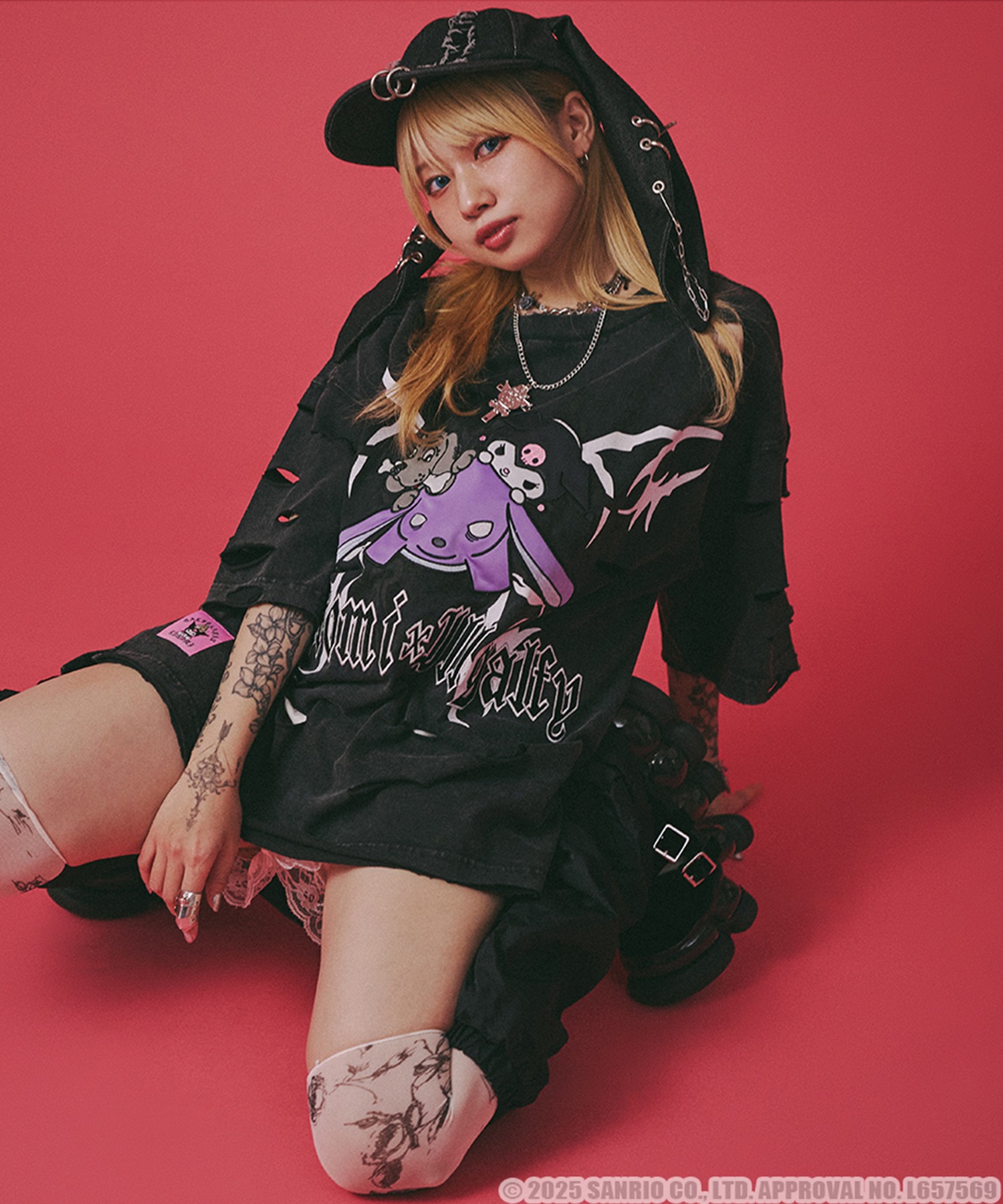 クロミ×売れ筋商品|||GALFY(ガルフィー) イルガルフィーボロボロ半袖TEE シャツ 正規品 サンリオ ユニセックス オーバーサイズ ビッグシルエット ゆったり 90年代  GAL GALFY(ガルフィー)xクロミ “イルガルフィーボロボロ半袖TEE