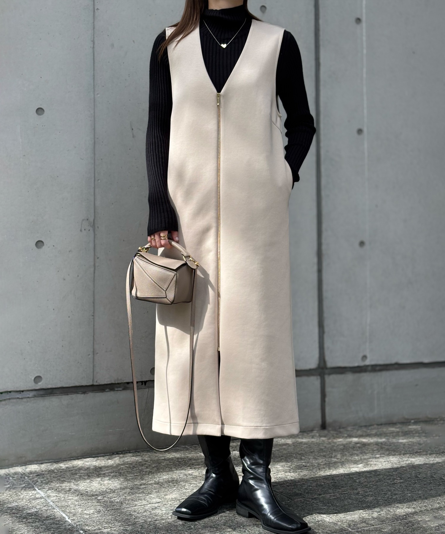 ライトダンボールフロントジップワンピース eM│STYLEDOOR スタイルドア