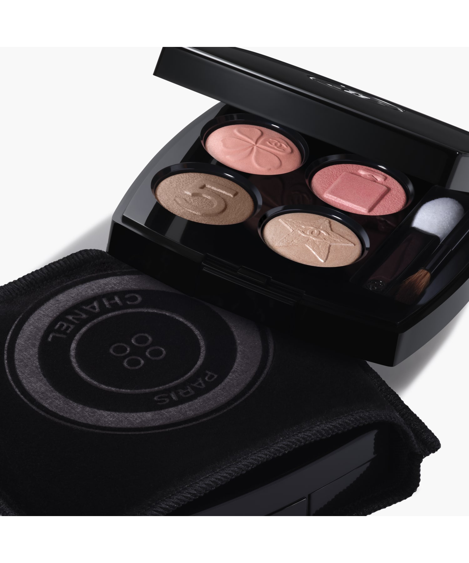 CHANEL レキャトルオンブル　ブトン209ブトンマドモアゼル　アイシャドウ シャネル / レ キャトル オンブル ブトン 209 ブトン マドモアゼルの