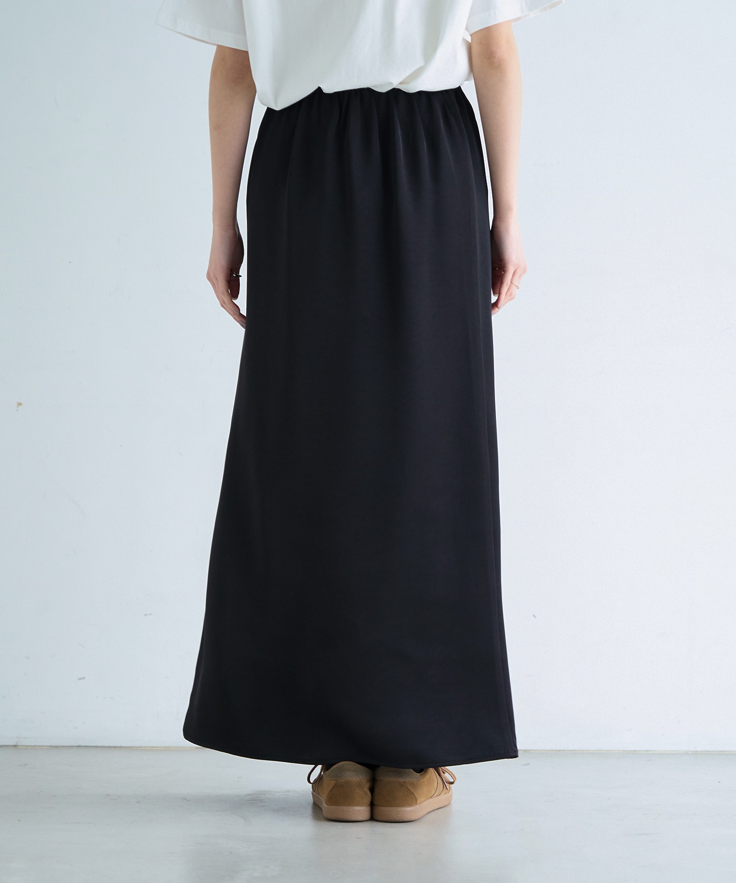 model：H166　着用サイズ：M