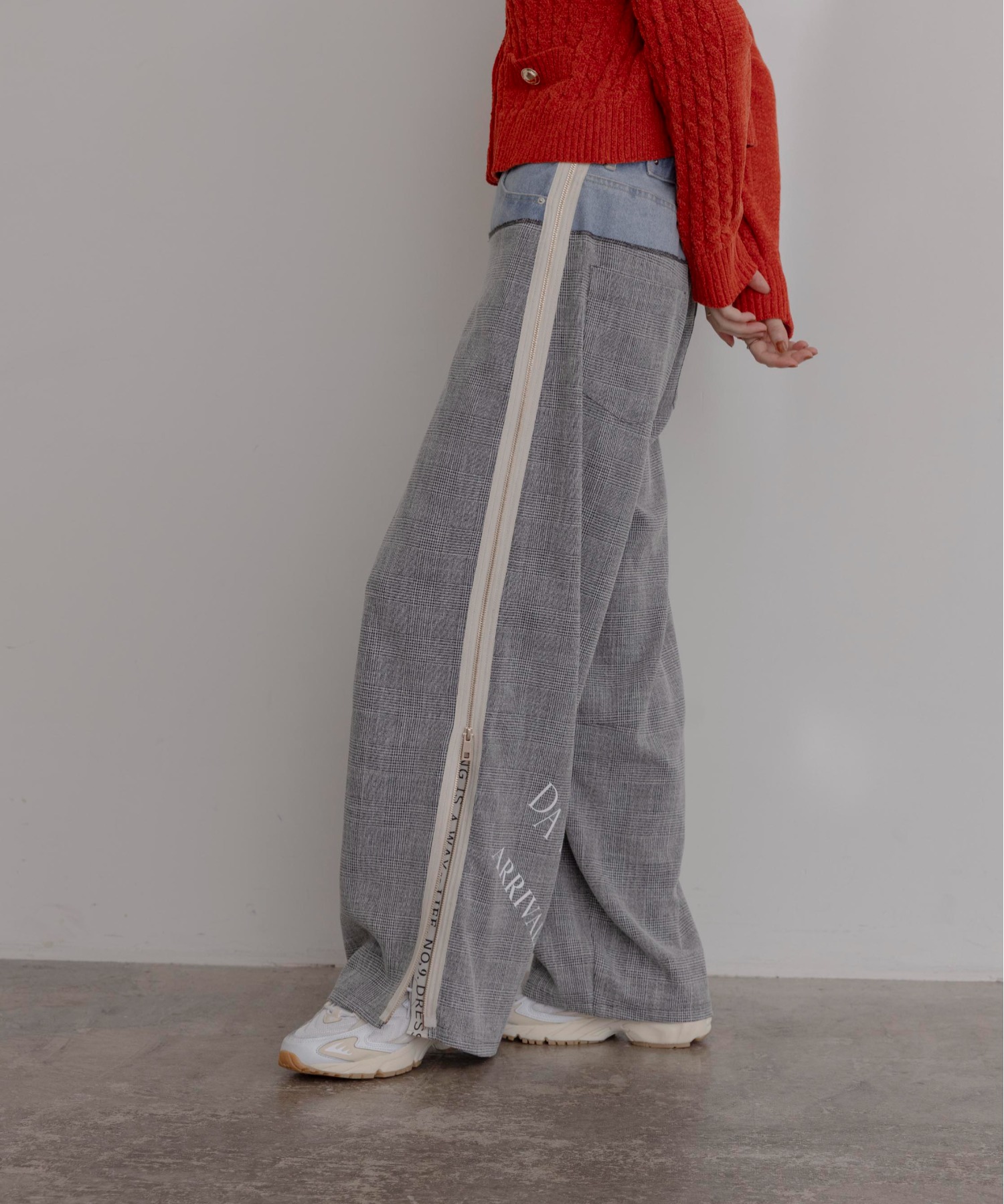 ドゥーズィエムクラスEVERYDAY I LIKE. ZIP グレーパンツ EVERYDAY I LIKE サイドジップパンツ Deuxieme Classe（ドゥーズィエム