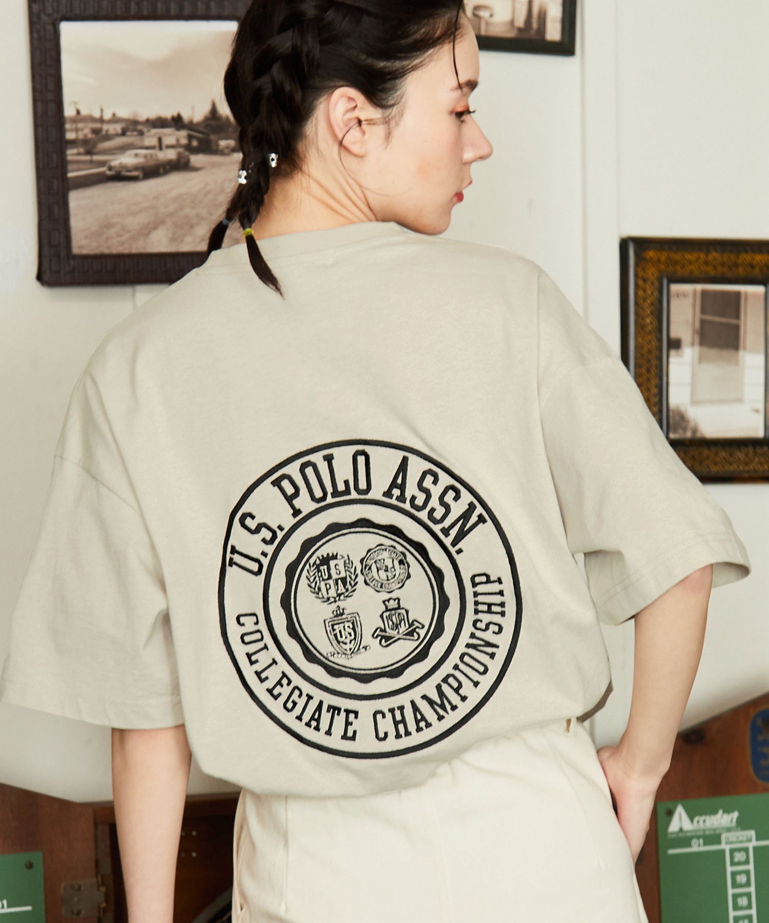 U.S. POLO ASSN. /ユーエスポロアッスン 別注 カレッジロゴ刺繍 ビッグシルエットカットソー 半袖Tシャツ