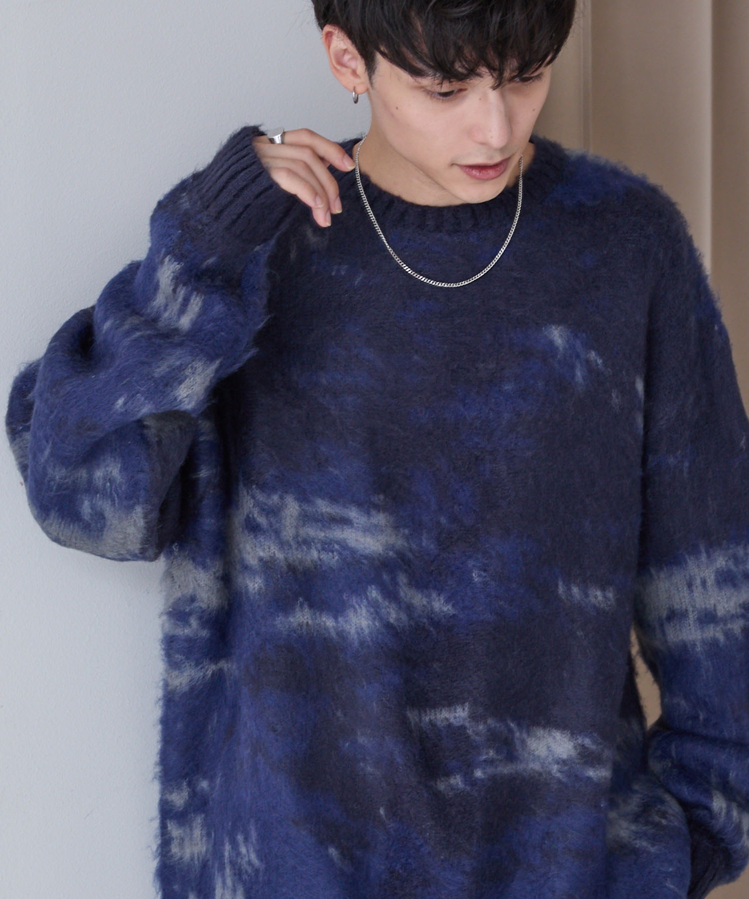 アブストラクトシャギーモヘアライク ルーズクルーネックニット