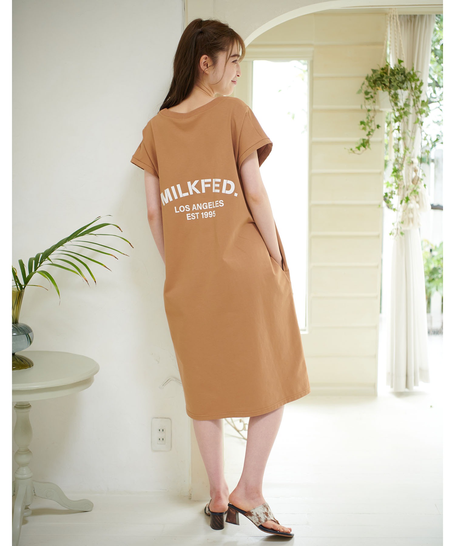 MILKFED.SPLIT NECK S/S SWEAT DRESS