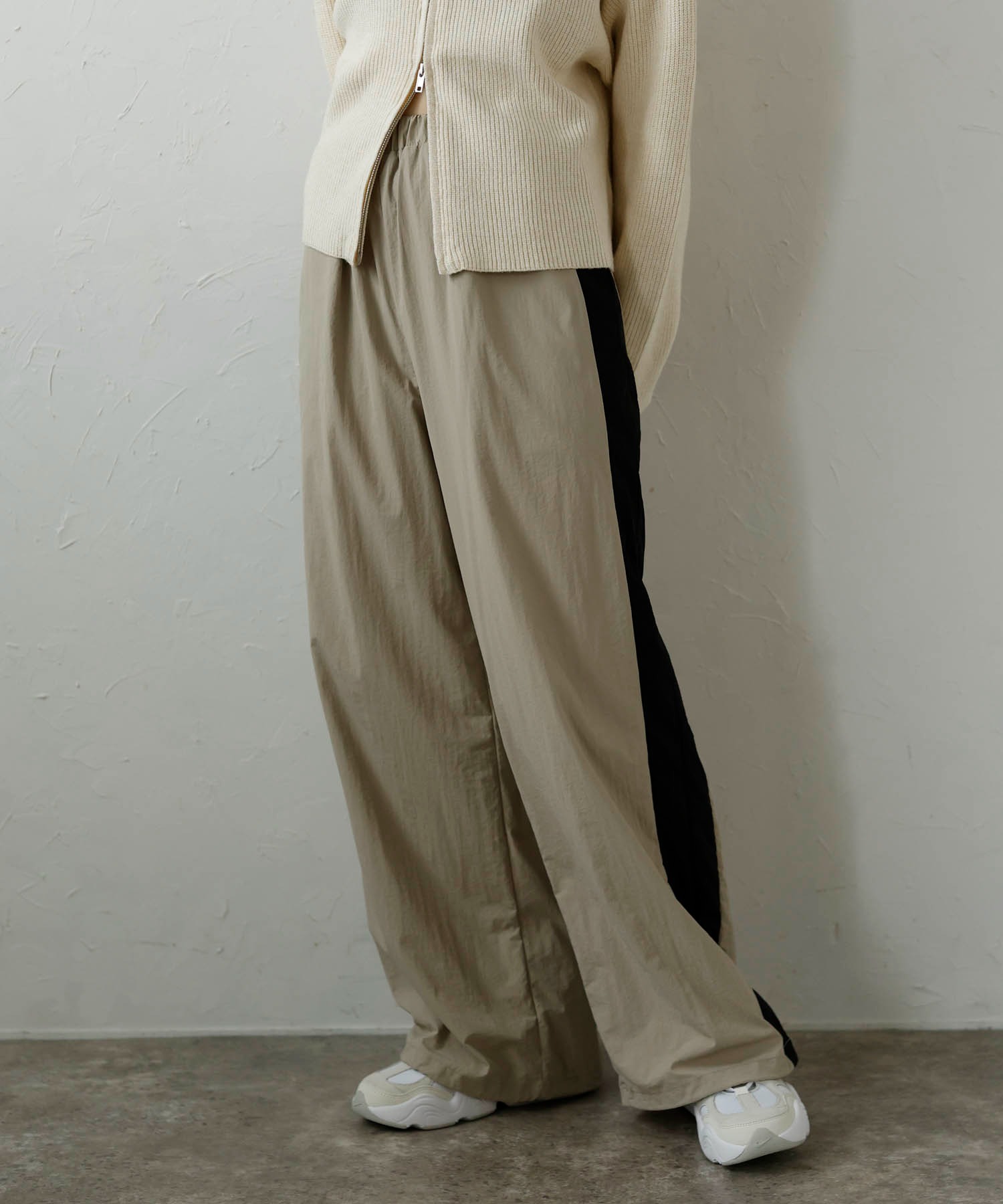 model：H164 着用サイズ：FREE