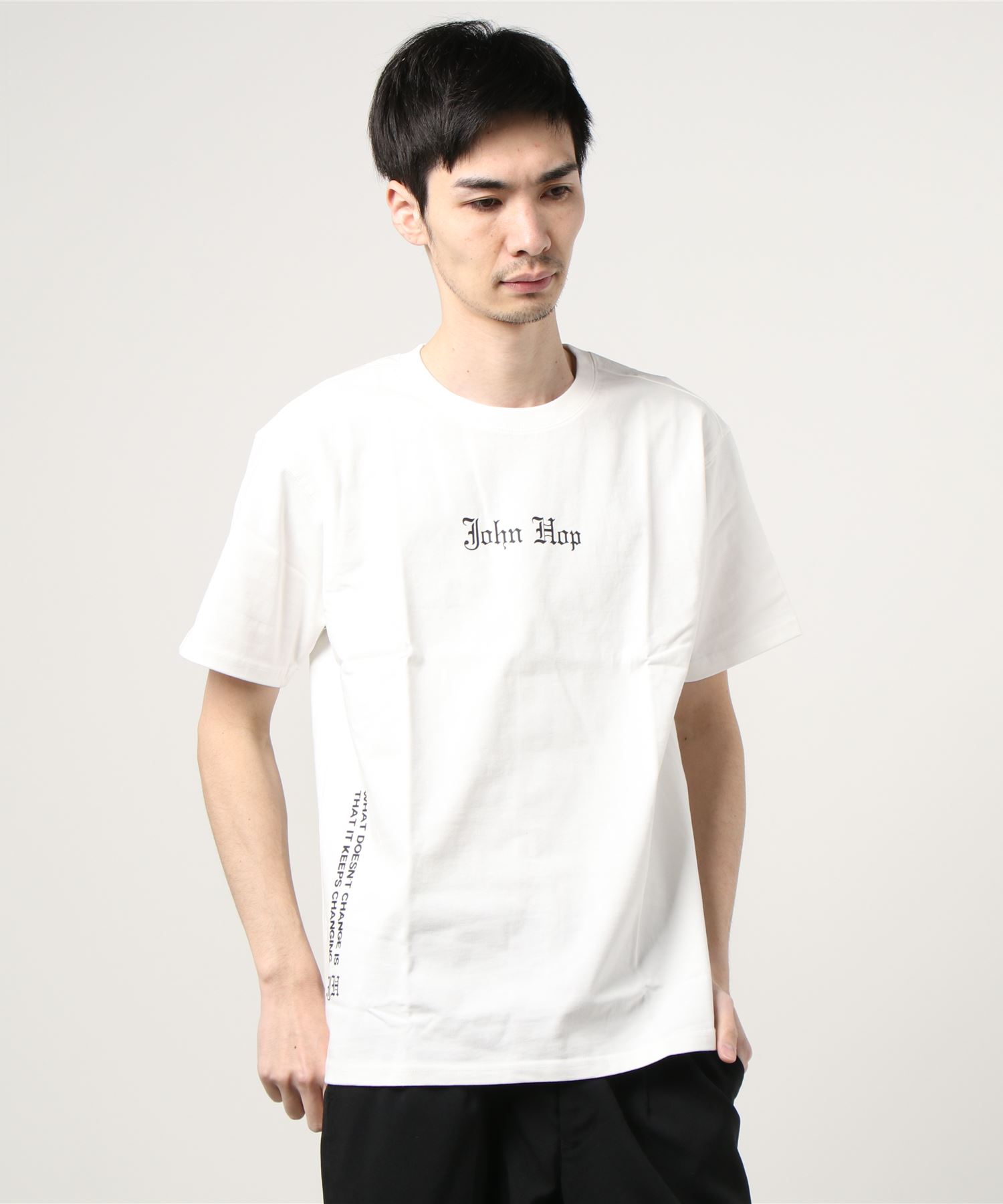 人気youtuberジャックポット しんりプロデュースブランド John Hop Monochrome Logo ブランド デポー Tee 半袖 ロゴtシャツ