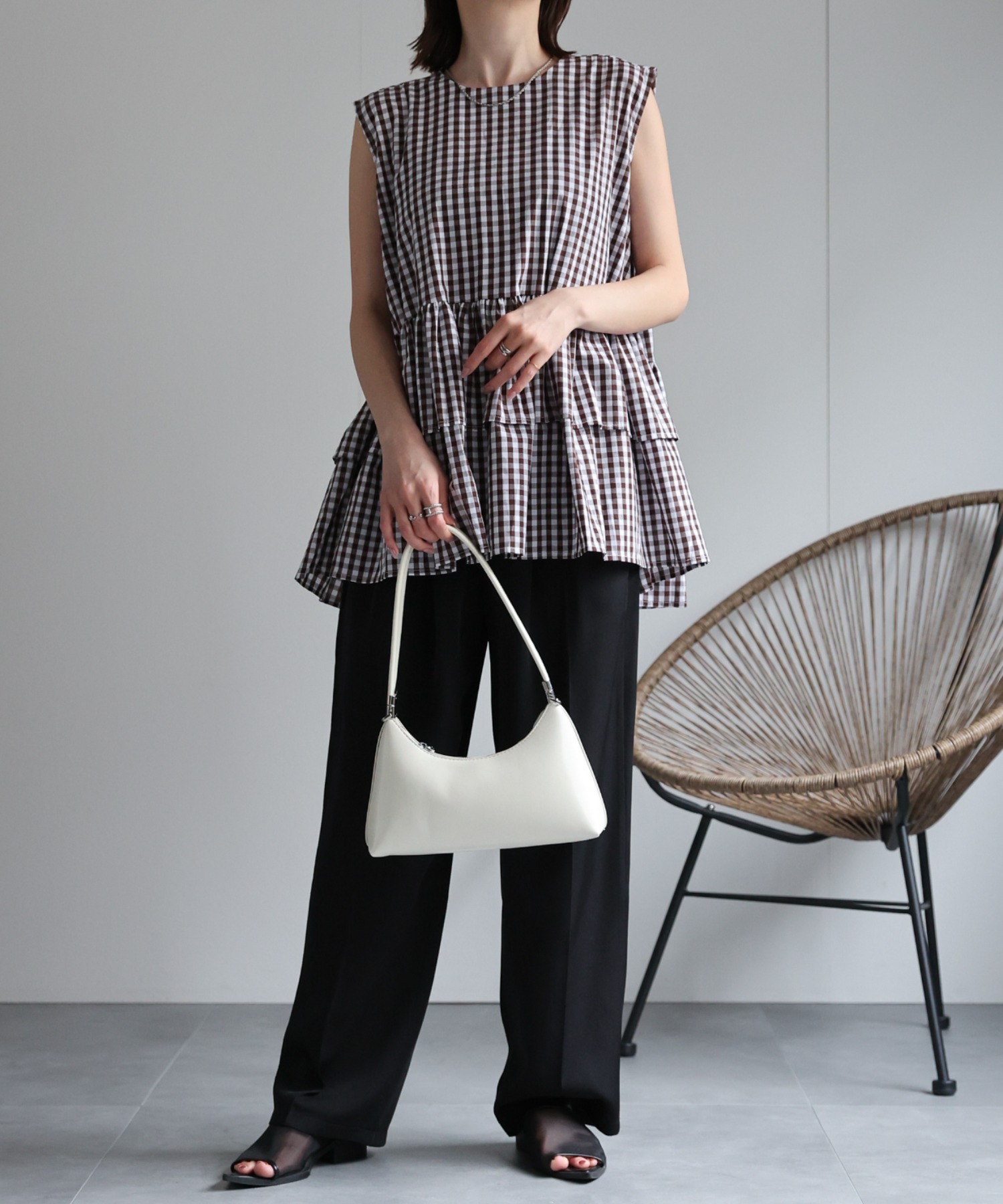 model：162cm 着用サイズ：F