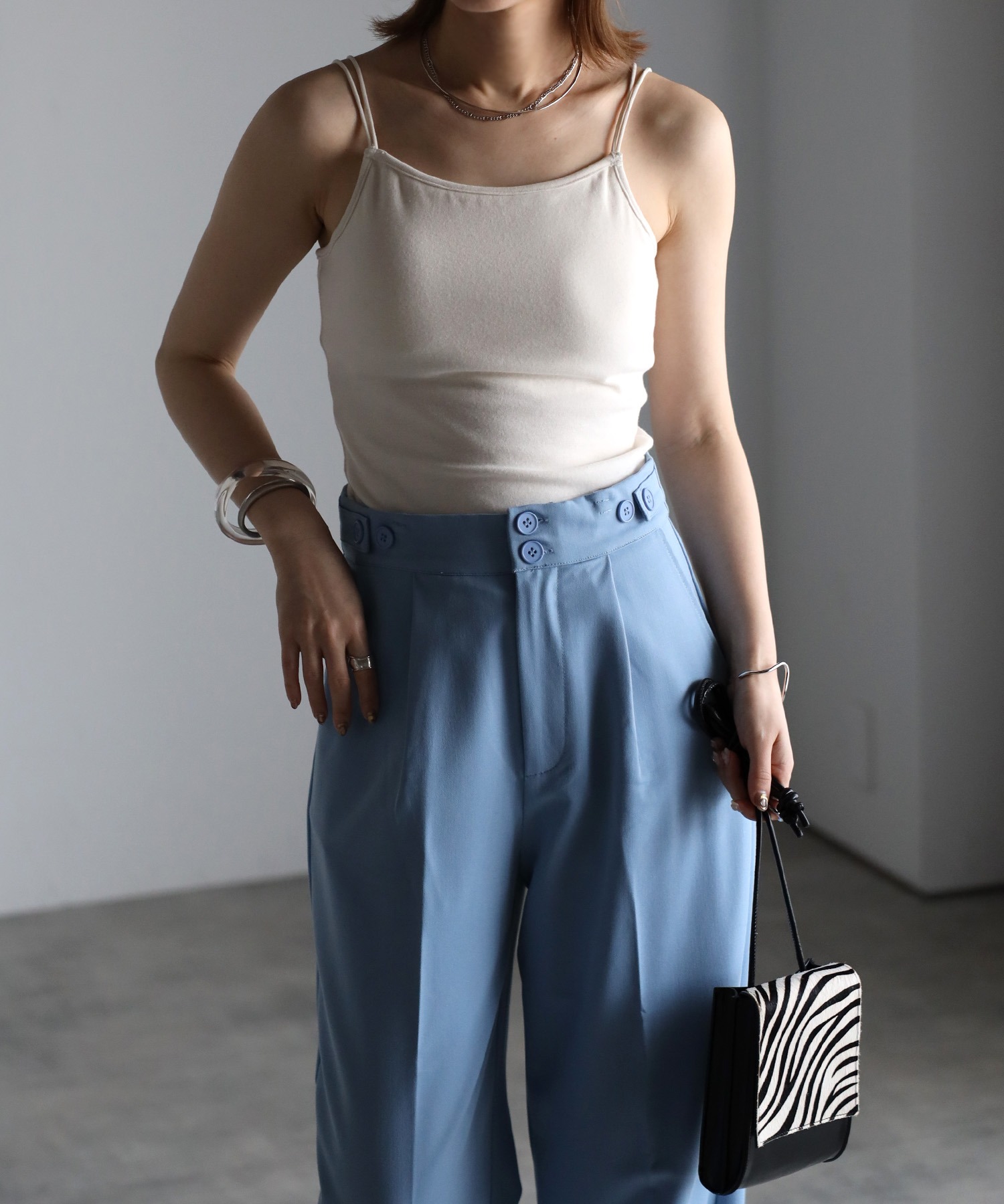 model：H158 着用サイズ：FREE