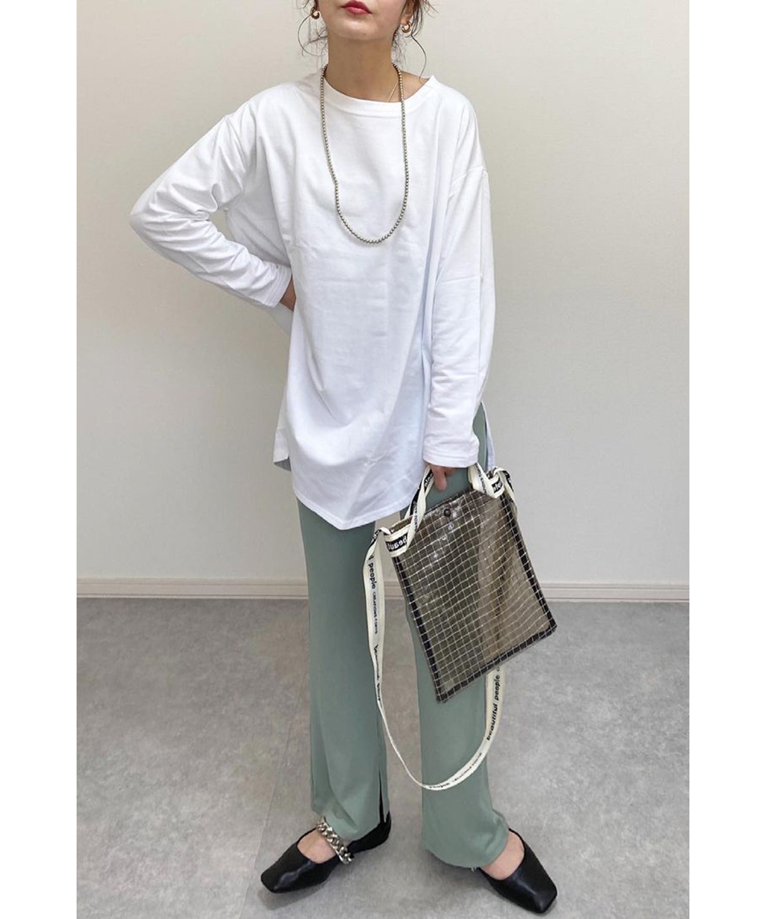 model：H157 着用サイズ：FREE