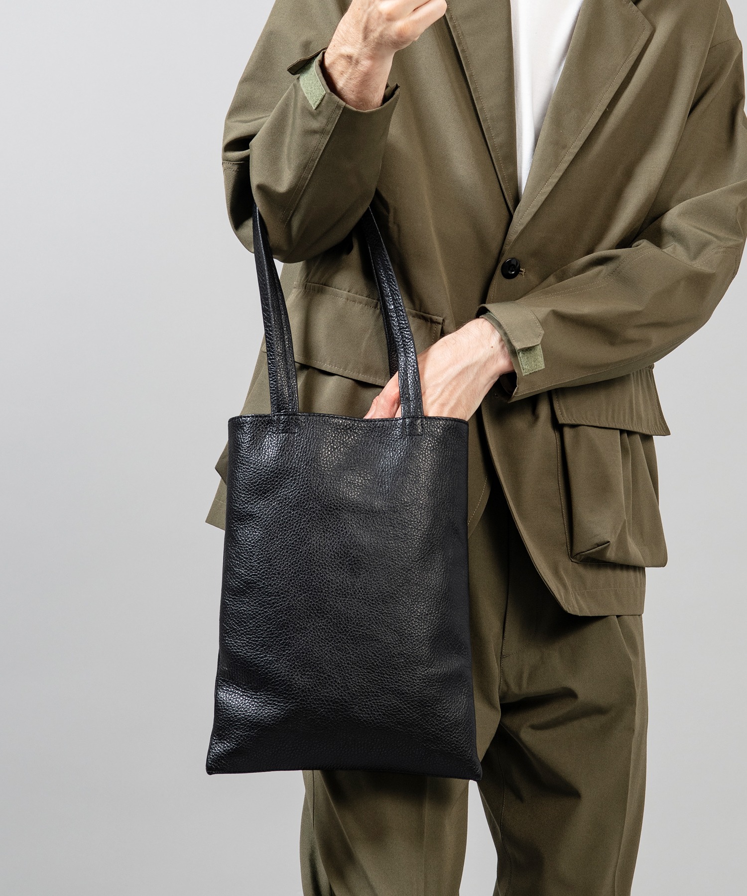 Seal限定商品 フラットトートバッグ Milano ミラノグラインレザー E O I Leather ミディアム Flat Tote Medium Bag Me636ta ミスターオリーブ E O Imr Olive Grain Mr Olive トートバッグ