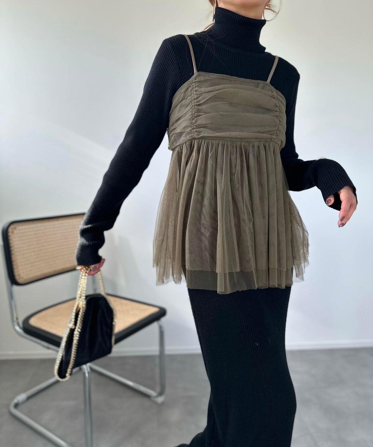 model：H156 着用サイズ：FREE