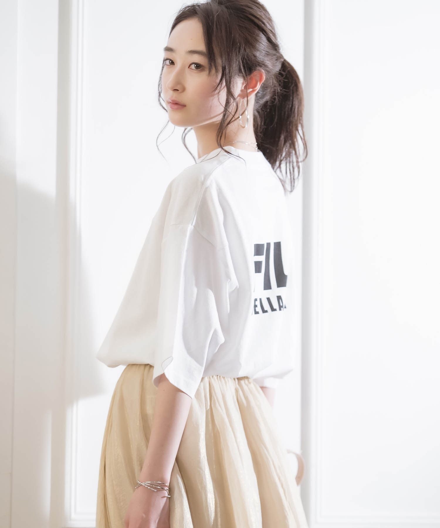FILA/フィラ フロント＆バックロゴ ビッグシルエット