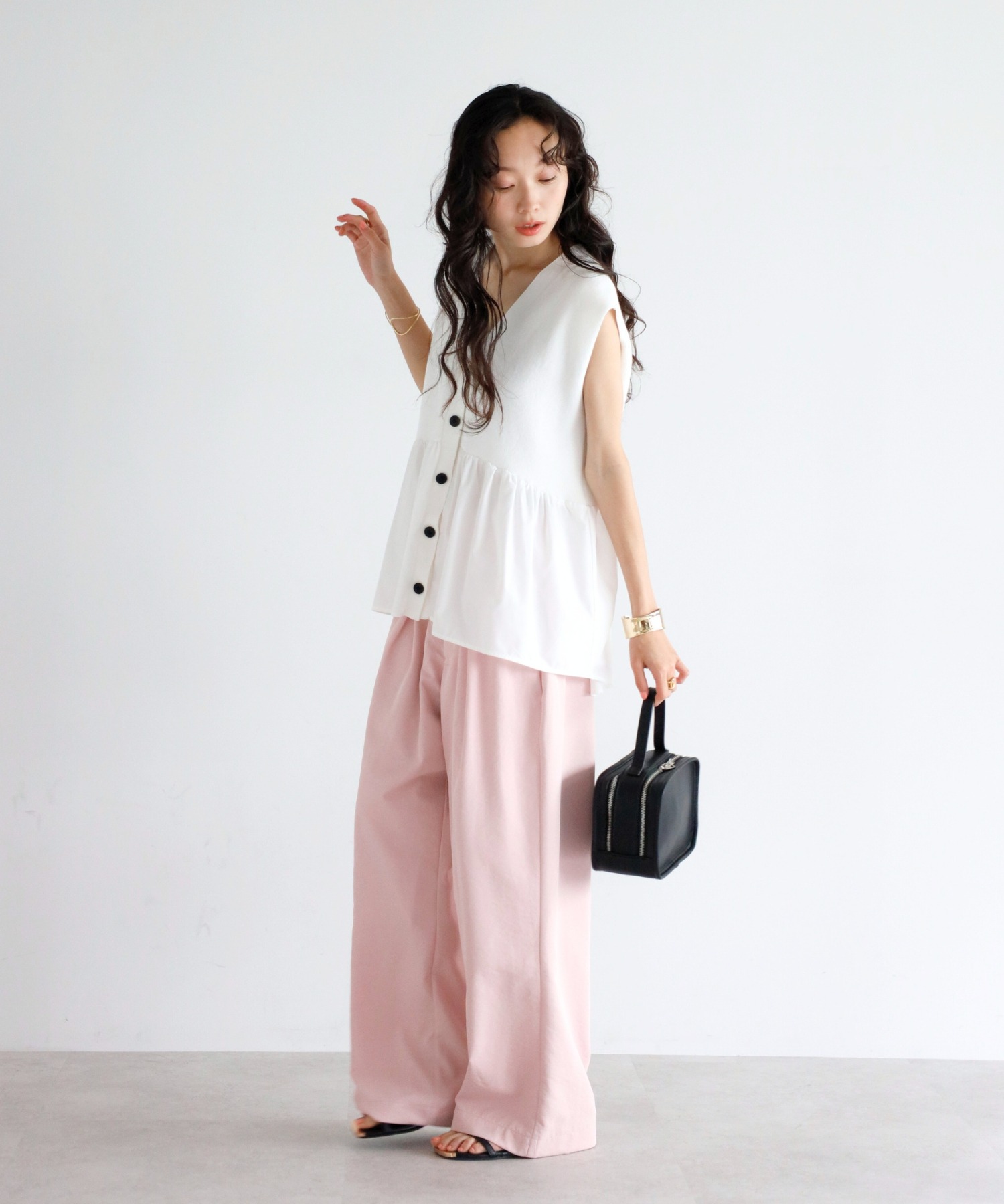 model：H161 着用サイズ：FREE