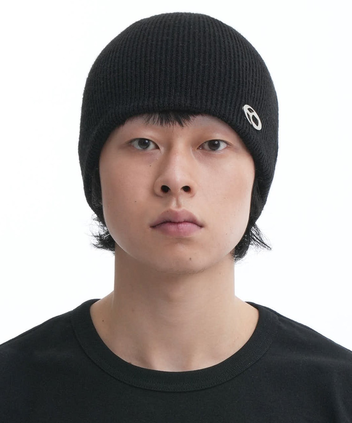 OY/オーワイ』 METAL LOGO BEANIE/メタルニットキャップ OY│A'GEM/9×.KOM【公式】｜韓国・ストリートブランド通販サイト  エージェムナイン ドットケーオーエム