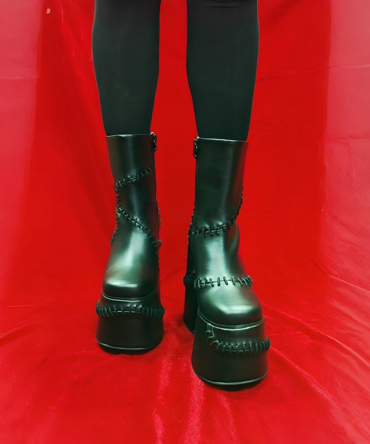 チャンキーヒールブーツ Charla Tedrick│Jeffrey Campbell OFFICIAL