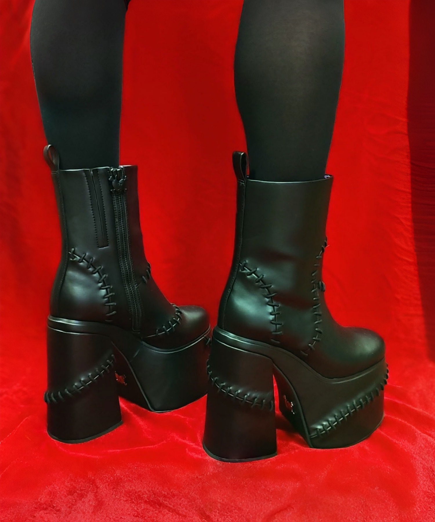 チャンキーヒールブーツ Charla Tedrick│Jeffrey Campbell OFFICIAL