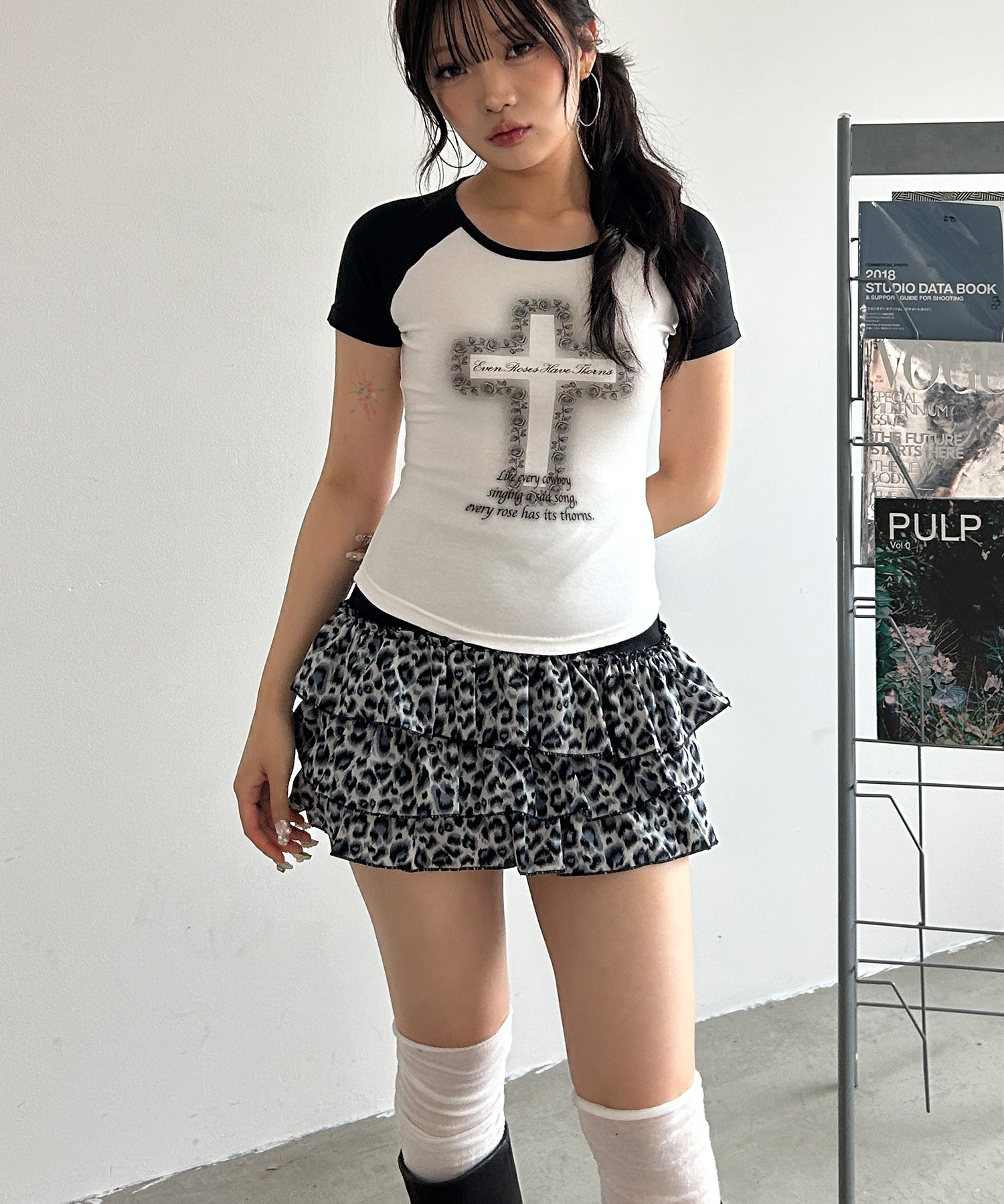 [GLOWNY]NAOMI BELT MINI スカート★新作・25SS★韓国★関税込み GLOWNY グロウニー SS25 NAOMI BELT MINI SKIRT / WHT - NUBIAN