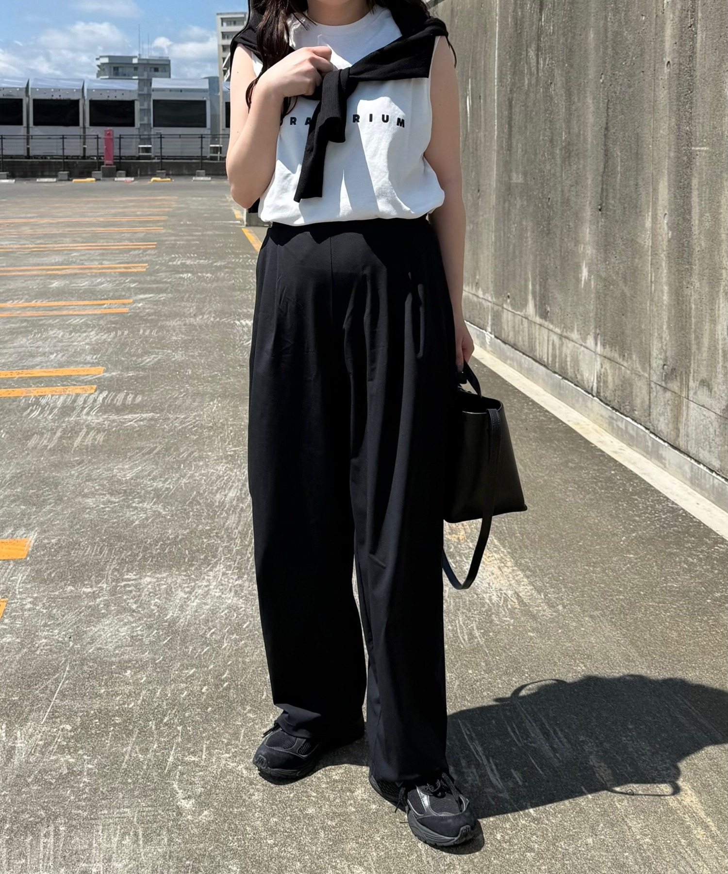 model：H155 着用サイズ：FREE