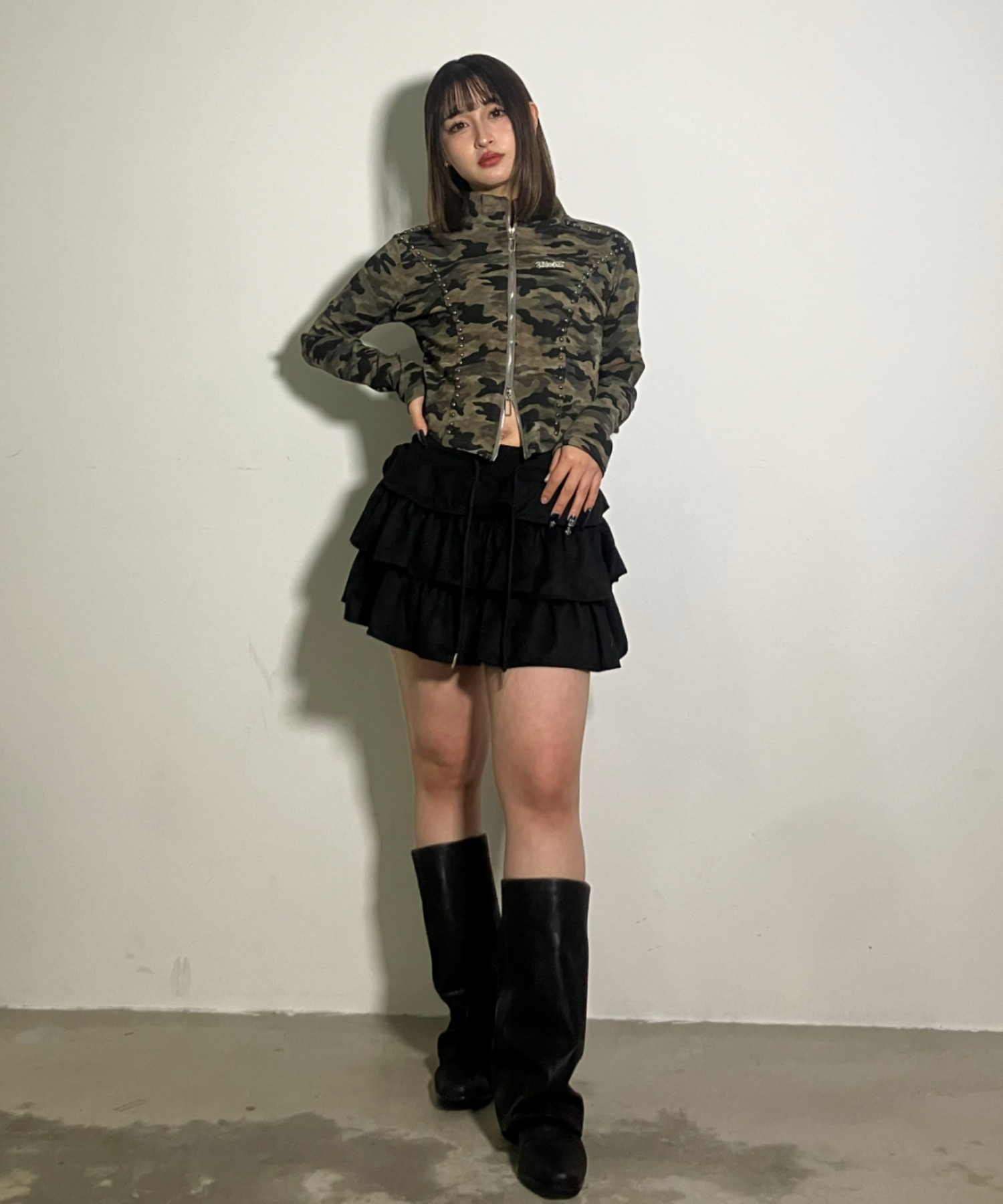 A'GEM/9 × .kom 『.kom/ドットケーオーエム』Studded Camo Cropped Zip