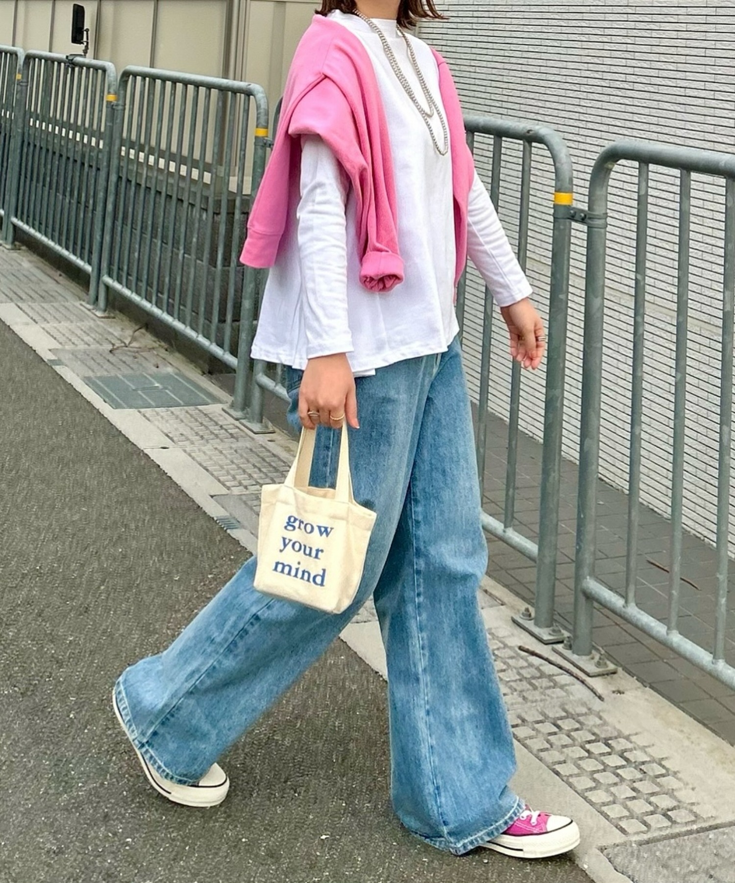 model：H161 着用サイズ：FREE