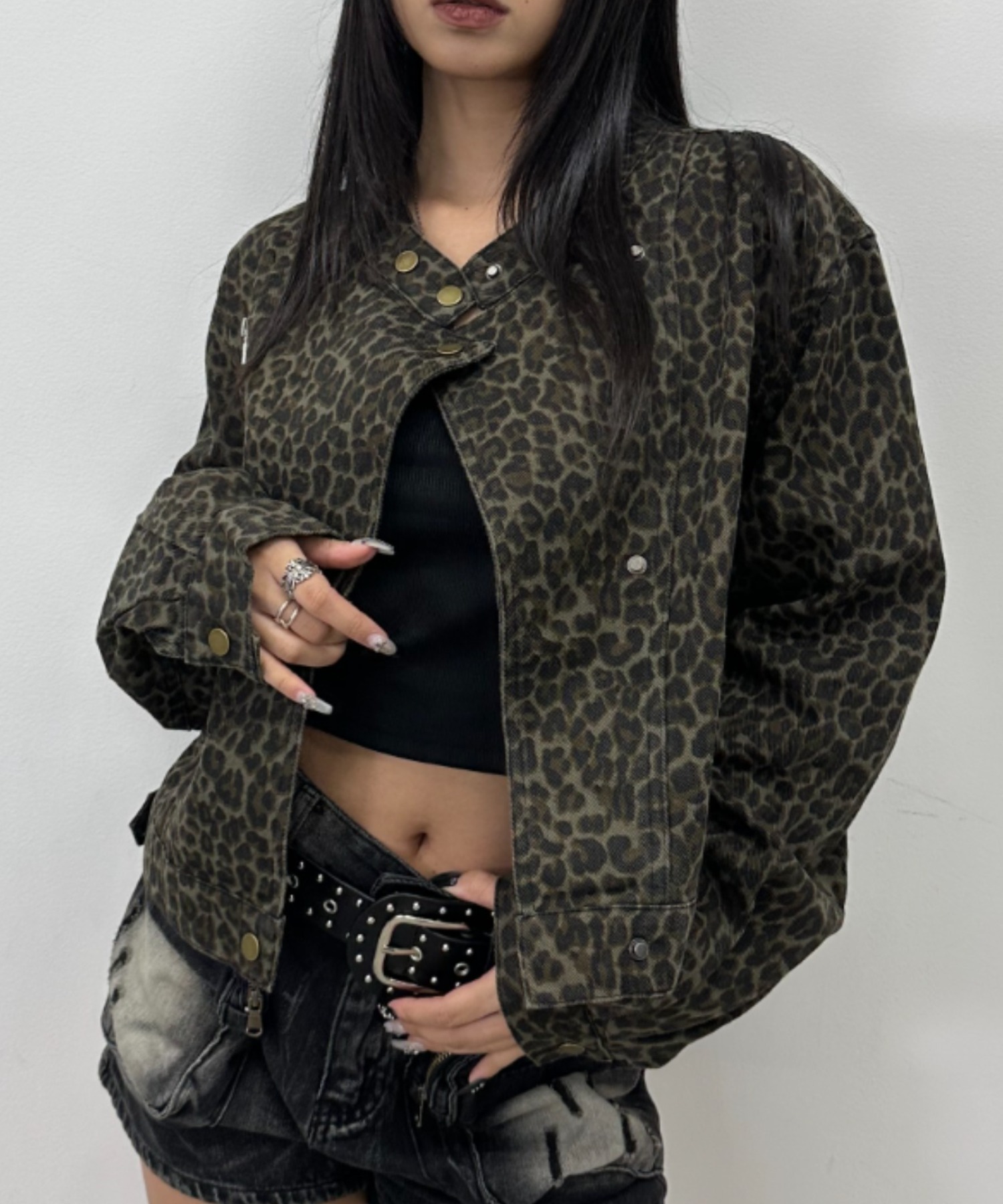 A'GEM/9 × .kom 『.kom/ドットケーオーエム』 総柄クロップ