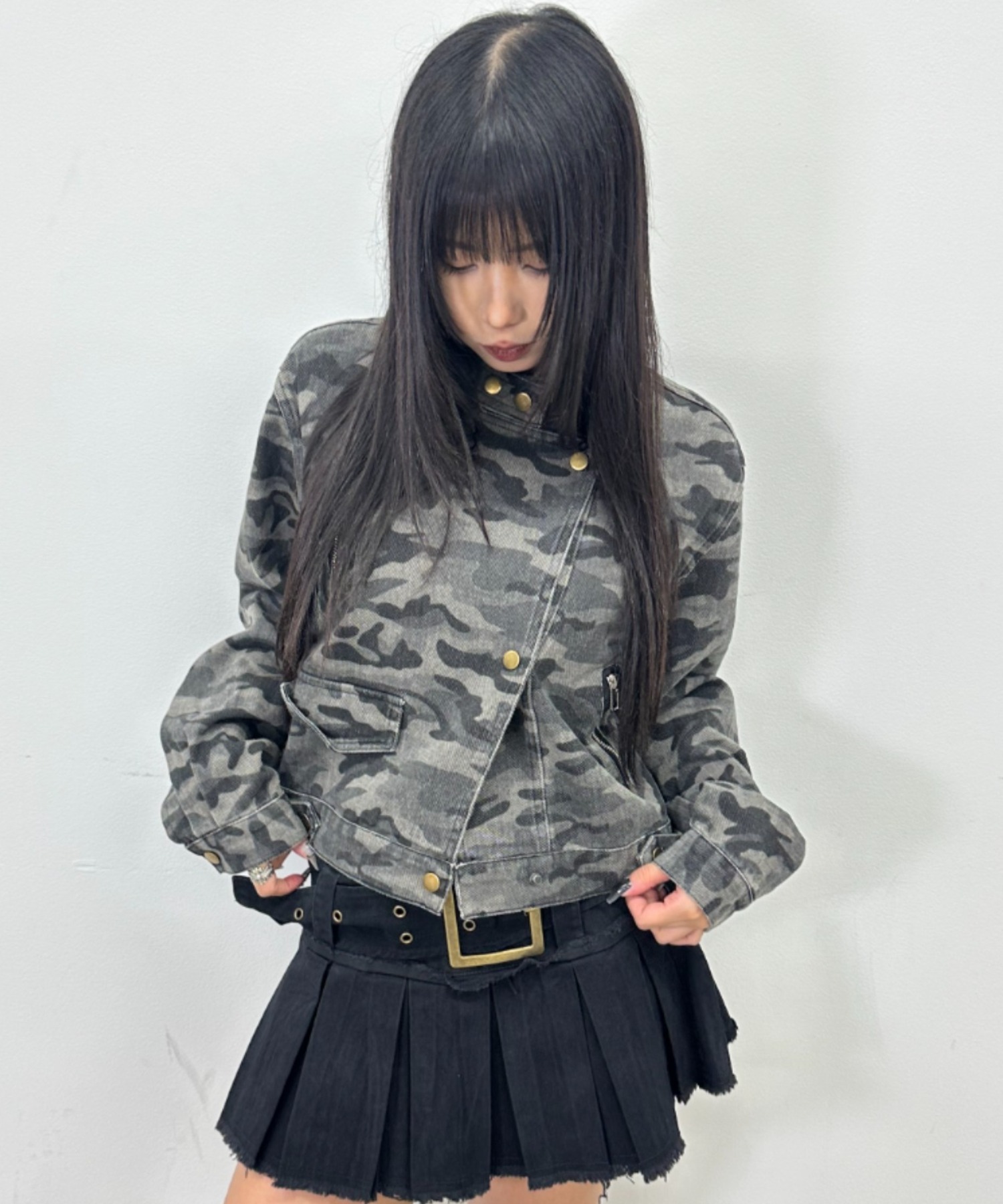 A'GEM/9 × .kom 『.kom/ドットケーオーエム』 総柄クロップ