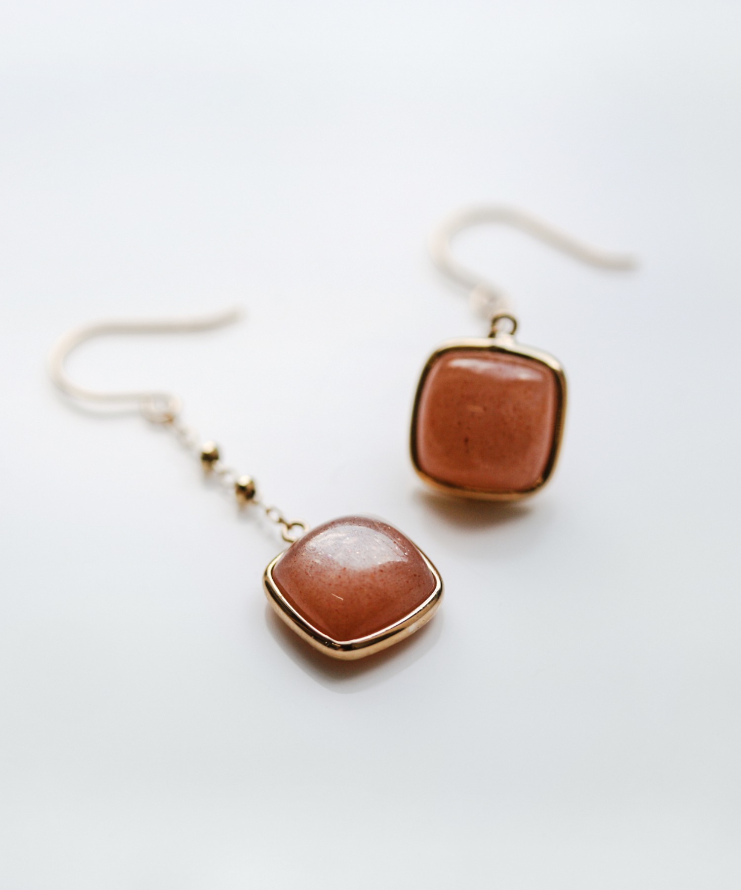 カラーストーン スクエア カボション フック ピアス | K10YG