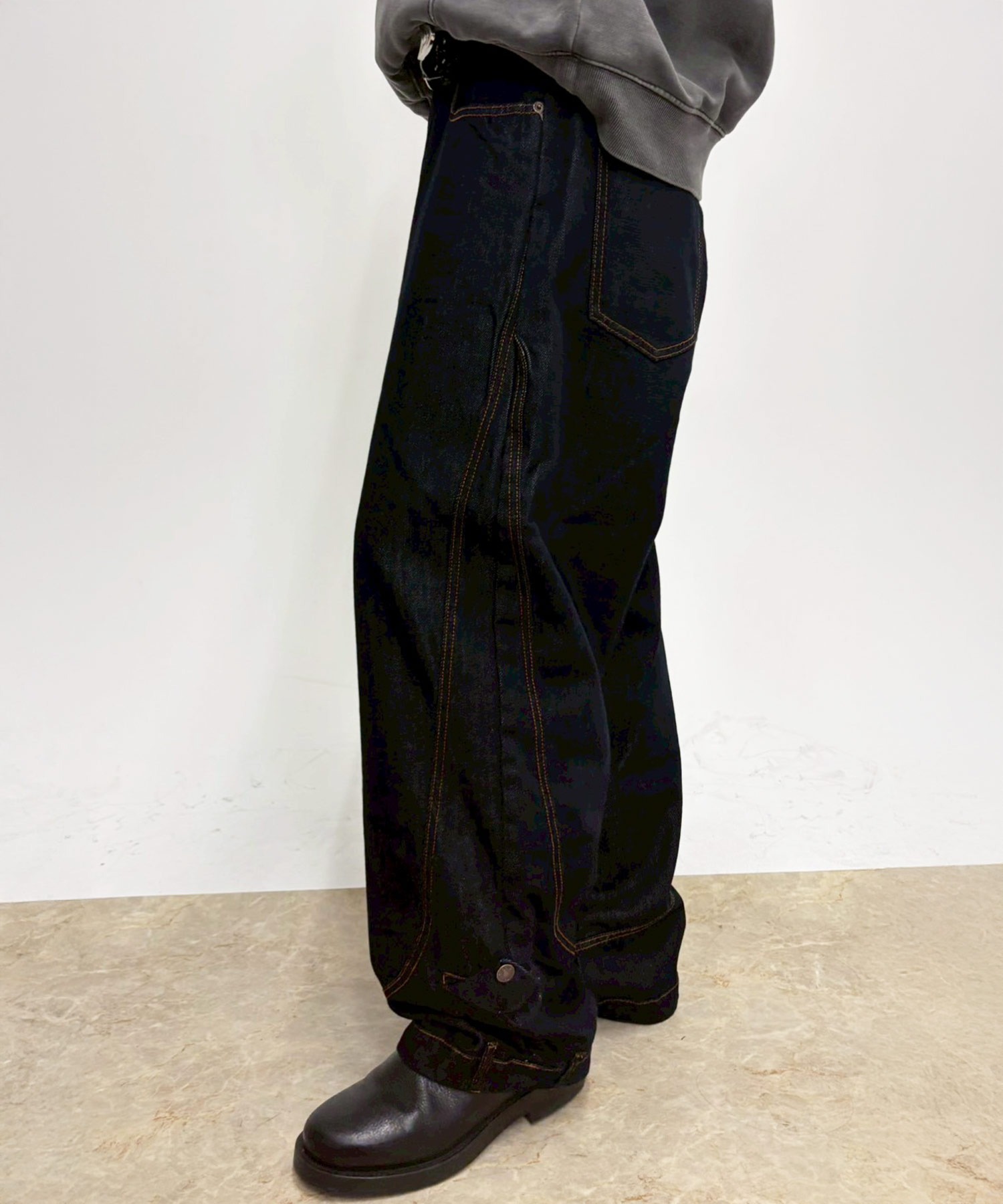 A'GEM/9 × .kom 『A'gem/エージェム』Curved Rigid Denim Pants