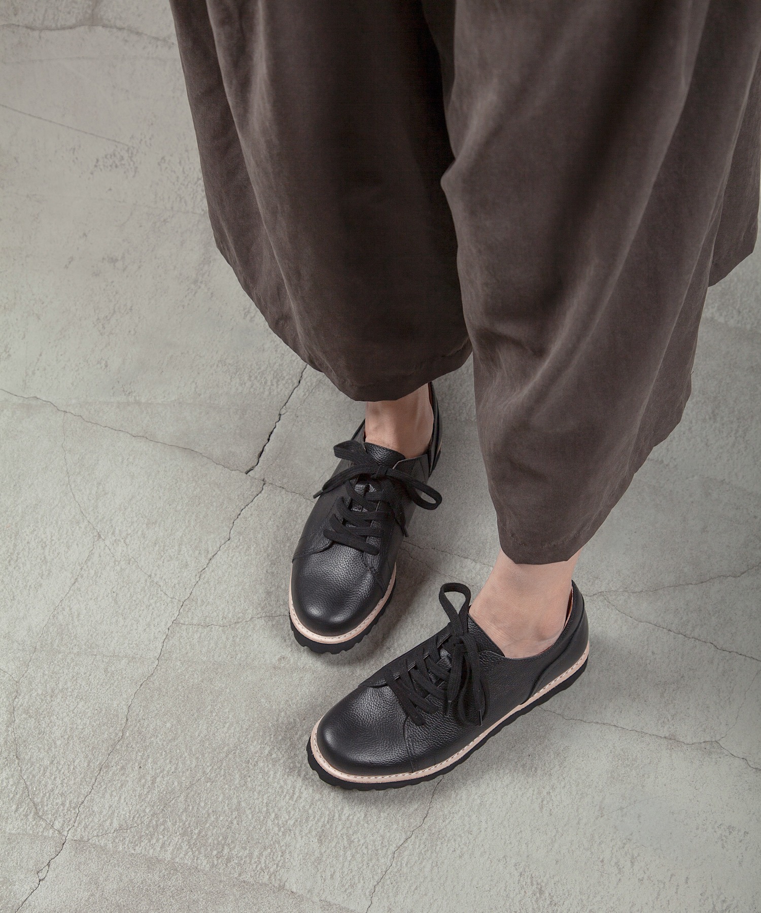 本革/軽量/244g/厚底/3cm】レースアップシューズ ALL BLACK│Jeffrey