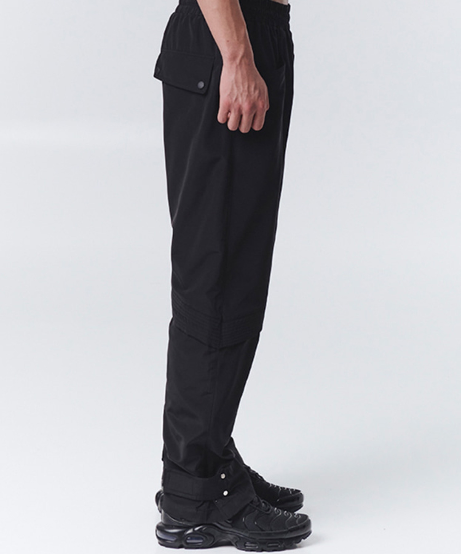 OY/オーワイ』OBLIQUE LINE TRACK PANTS/ライントラックパンツ OY│A