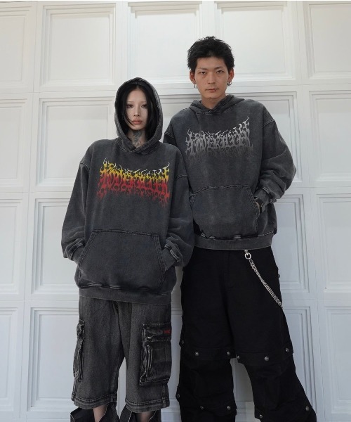 韓国　A‘gem9トレーナー A'GEM/9 × .kom 『LOVE KILLER/ラブ キラー』Graphic black