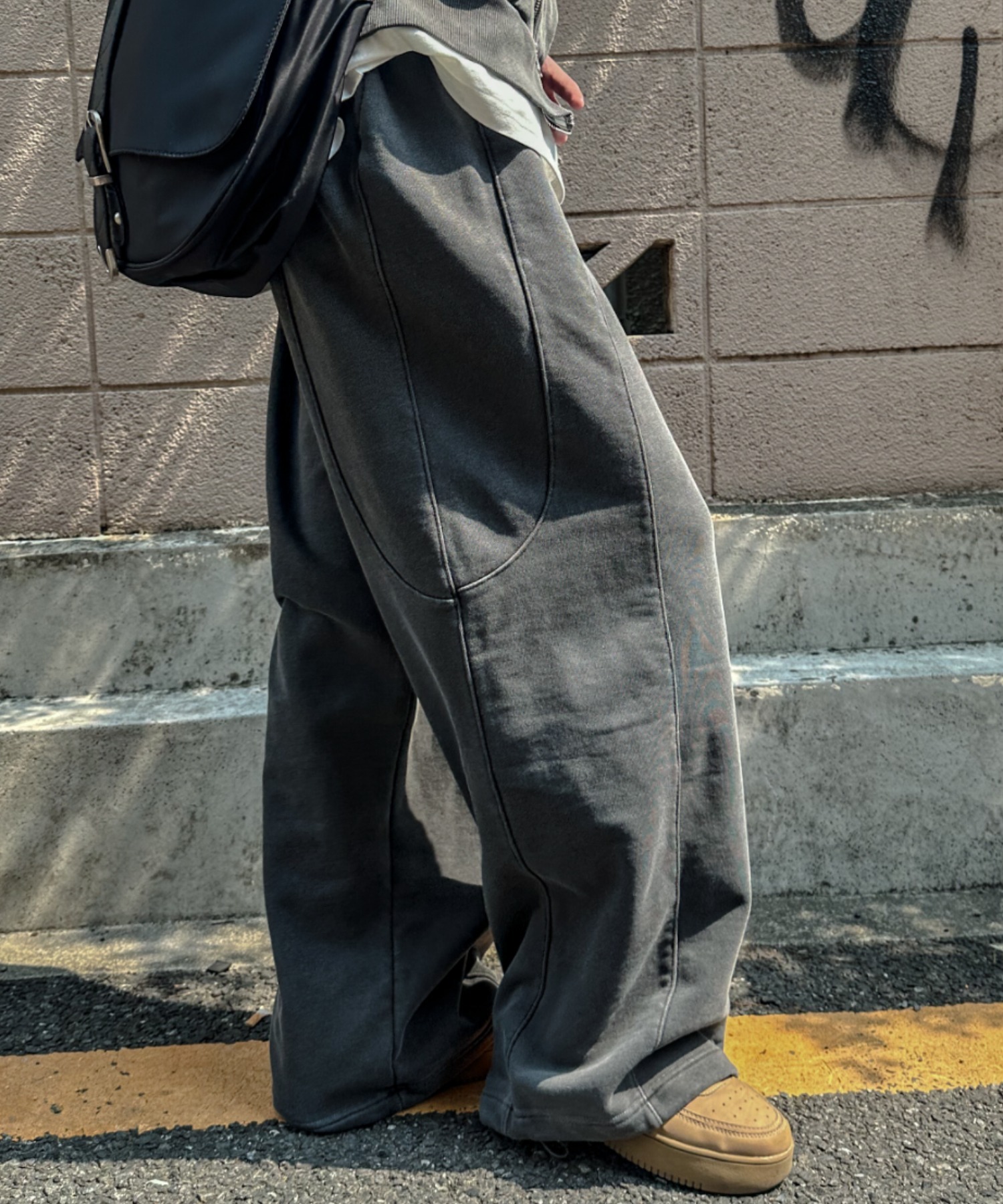 A'GEM/9 × .kom 『A'gem/エージェム』 切り替えスウェットパンツ A'gem