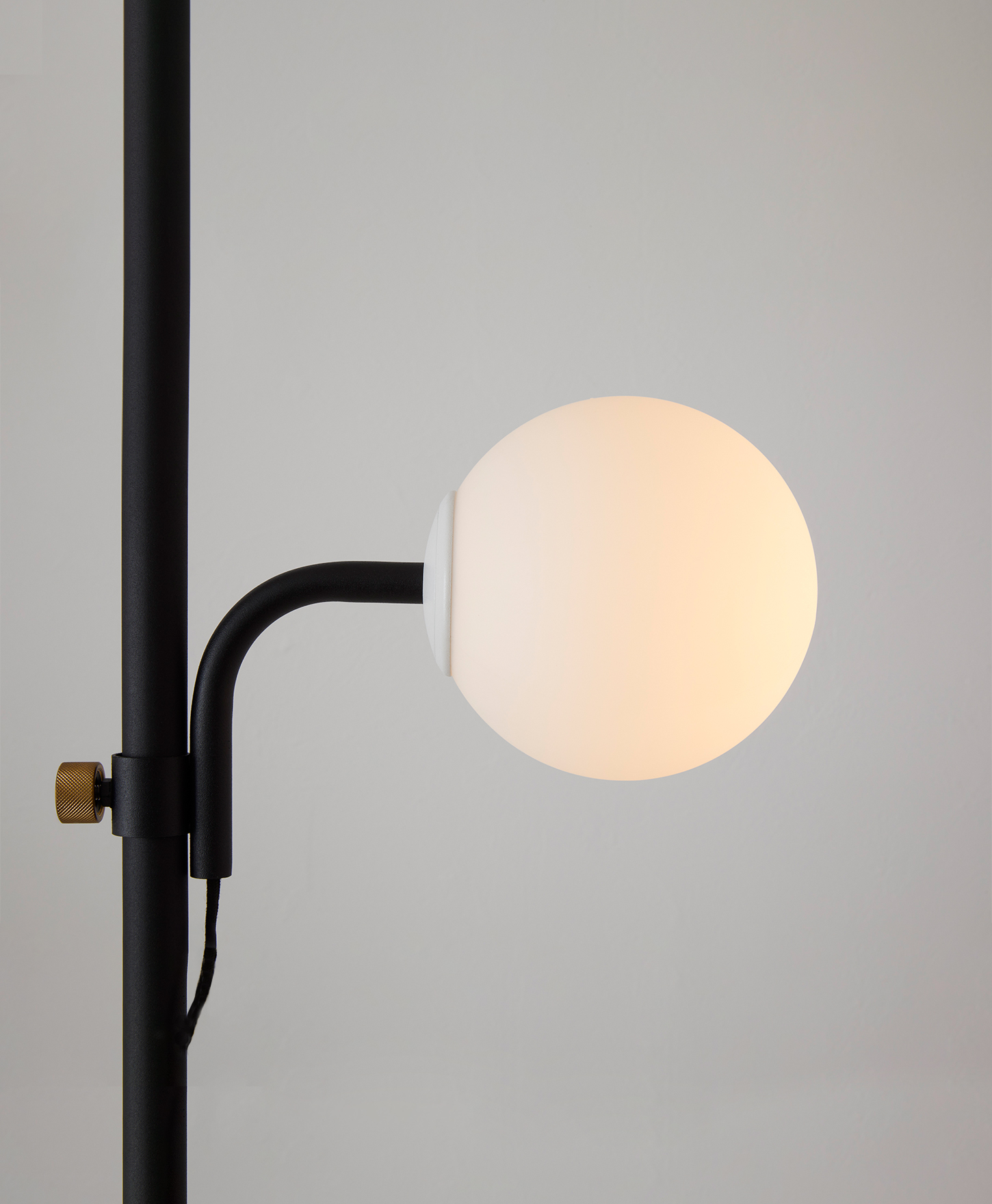 DRAW A LINE/ドローアライン】024 Ball Lamp