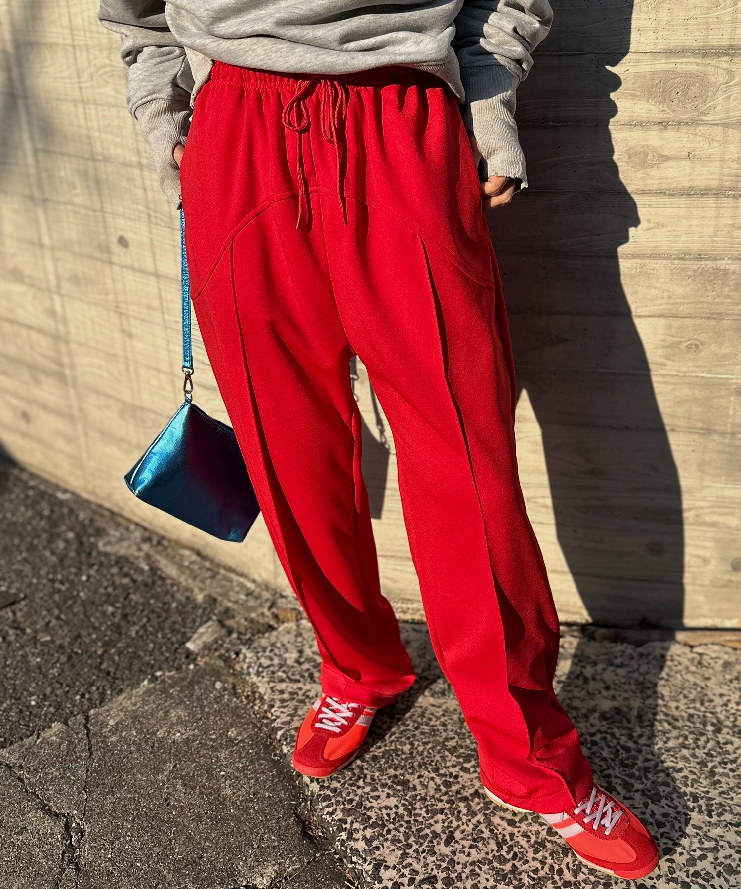 レッド
model:154cm 着用サイズ:FREE