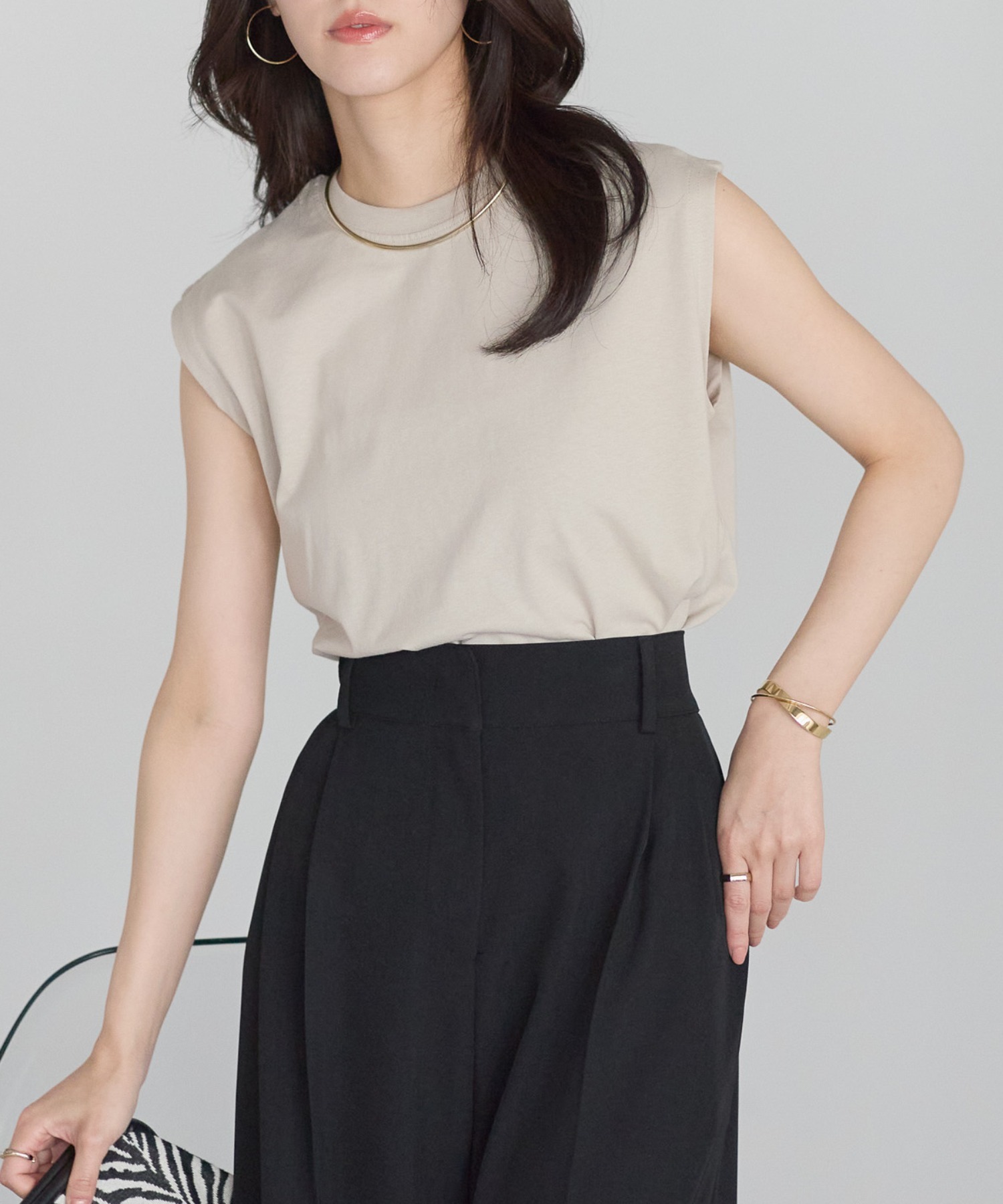 model：161cm 着用サイズ：F