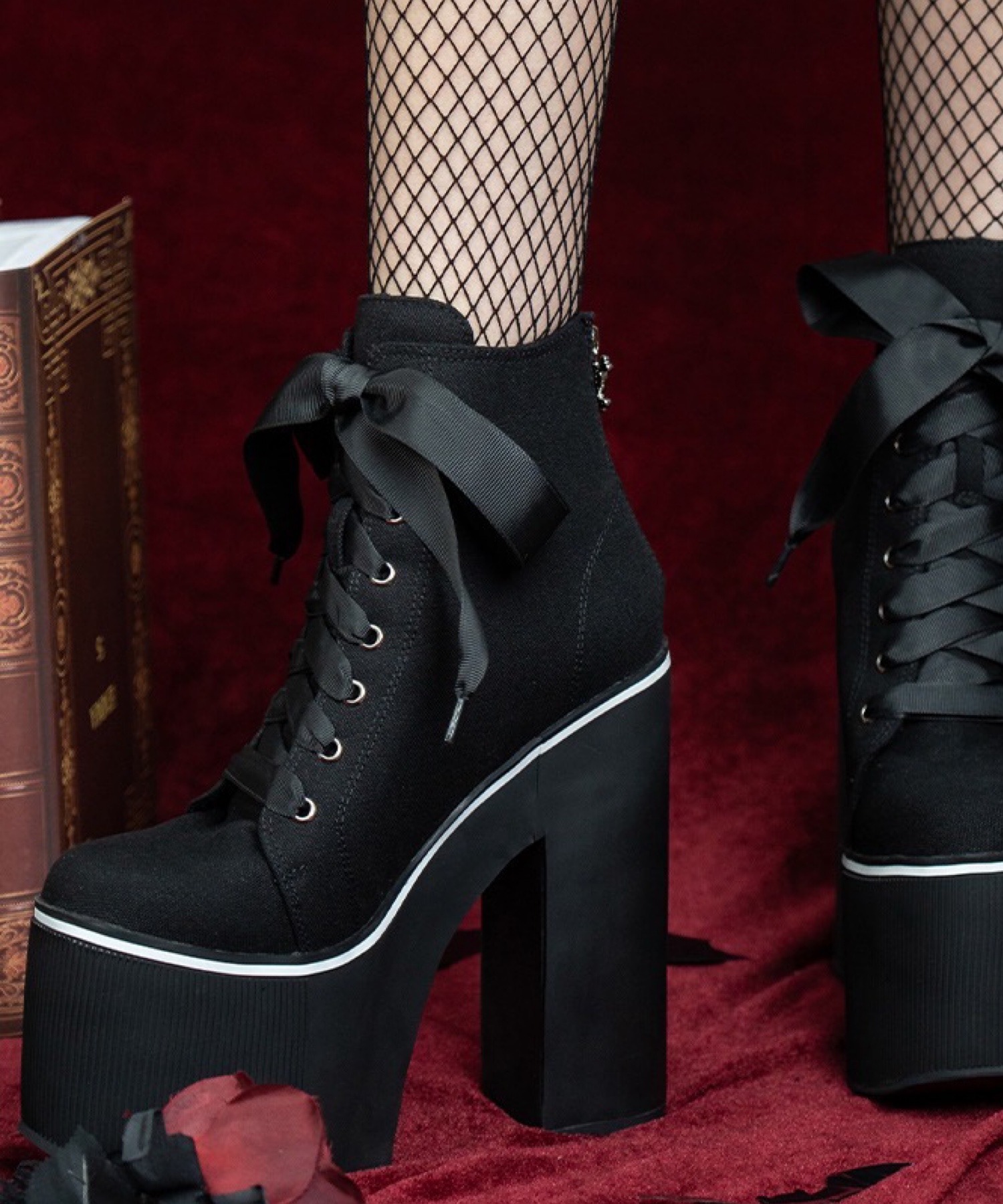 スタッズ レースアップブーツ Charla Tedrick│Jeffrey Campbell