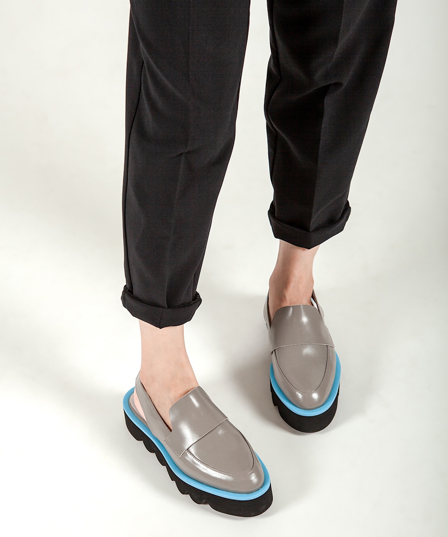 厚底 バックベルトローファー ALL BLACK│Jeffrey Campbell OFFICIAL