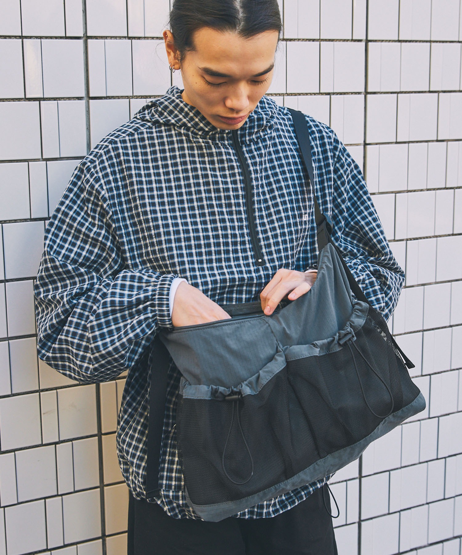 UNTRACE 直営店限定 NL特注 ショルダーバッグ