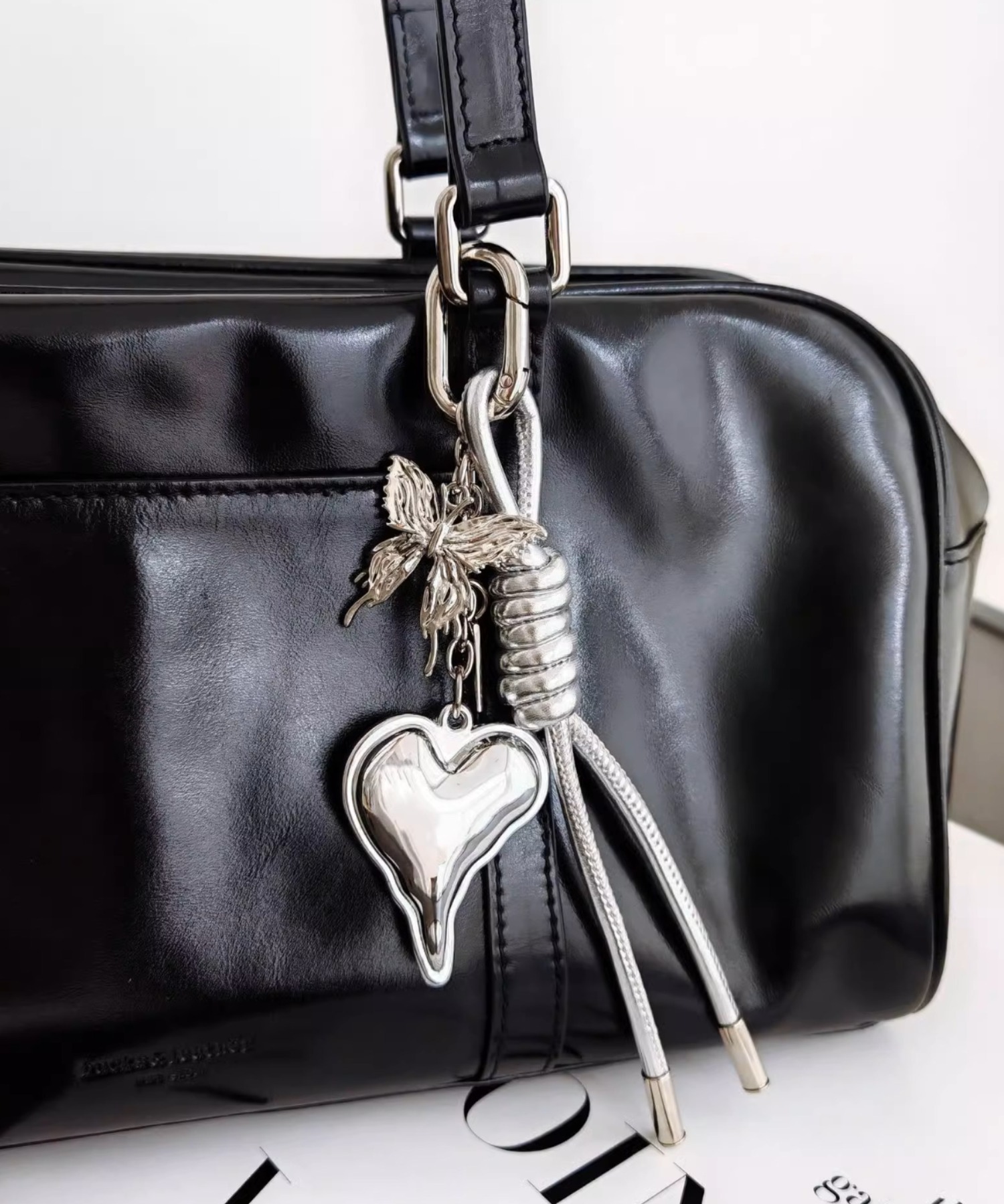 A'GEM/9 × .kom 『.KOM/ドットケーオーエム』 蝶ハートバッグ