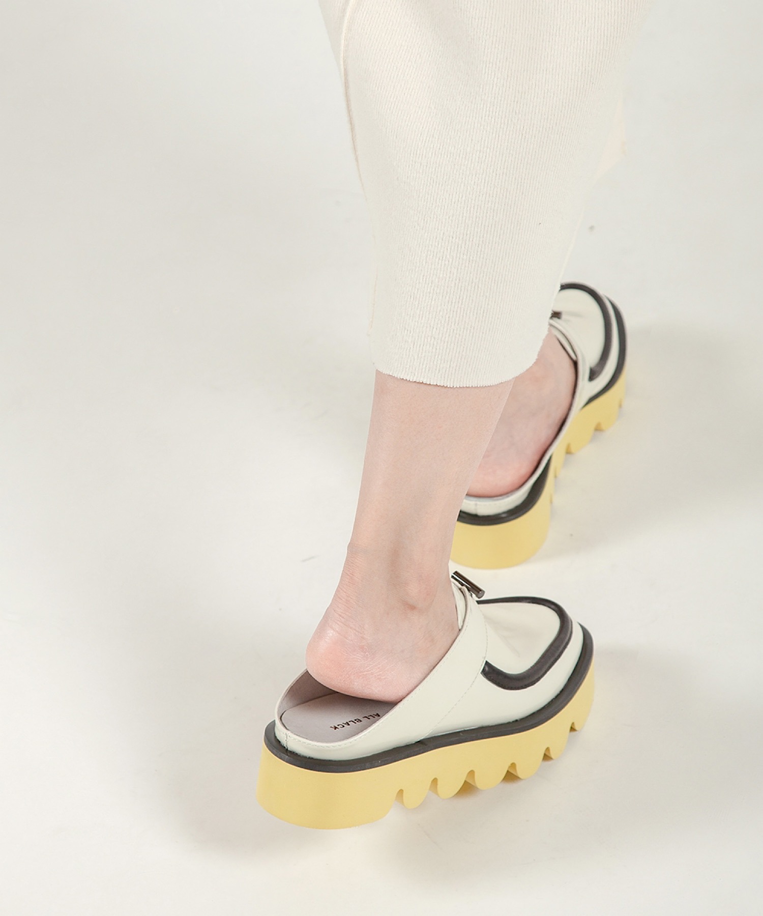 厚底 バックレスローファー ALL BLACK│Jeffrey Campbell OFFICIAL