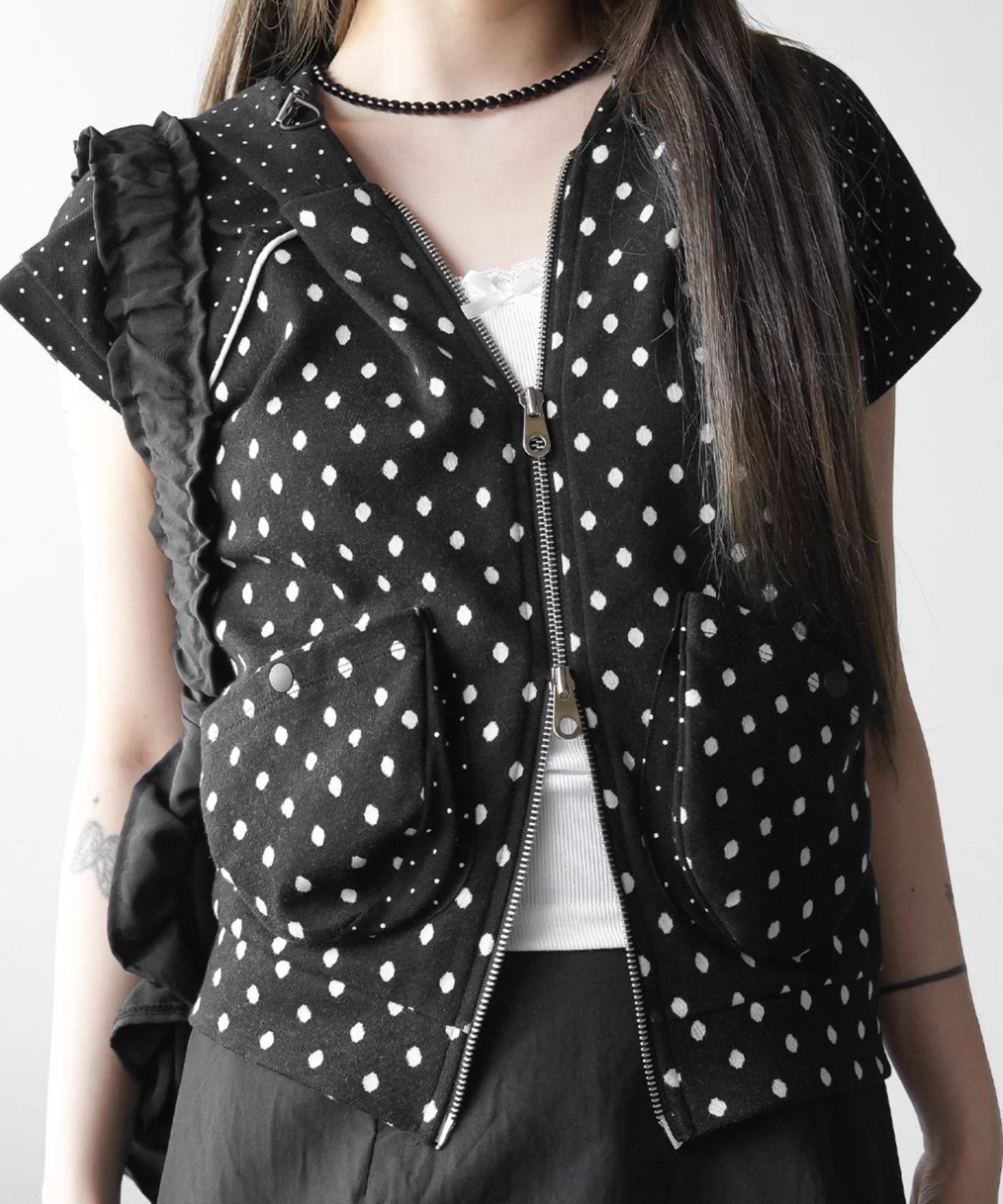 パーカー A'GEM/9 × .kom「.KOM/ドットケーオーエム」ドット半袖フーディージップパーカー レディース A'GEM/9 × .kom『.KOM/ドットケーオーエム』ドット半袖