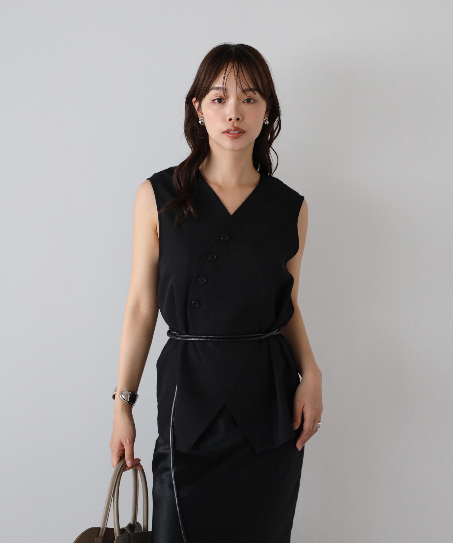 model：H165 着用サイズ：FREE
