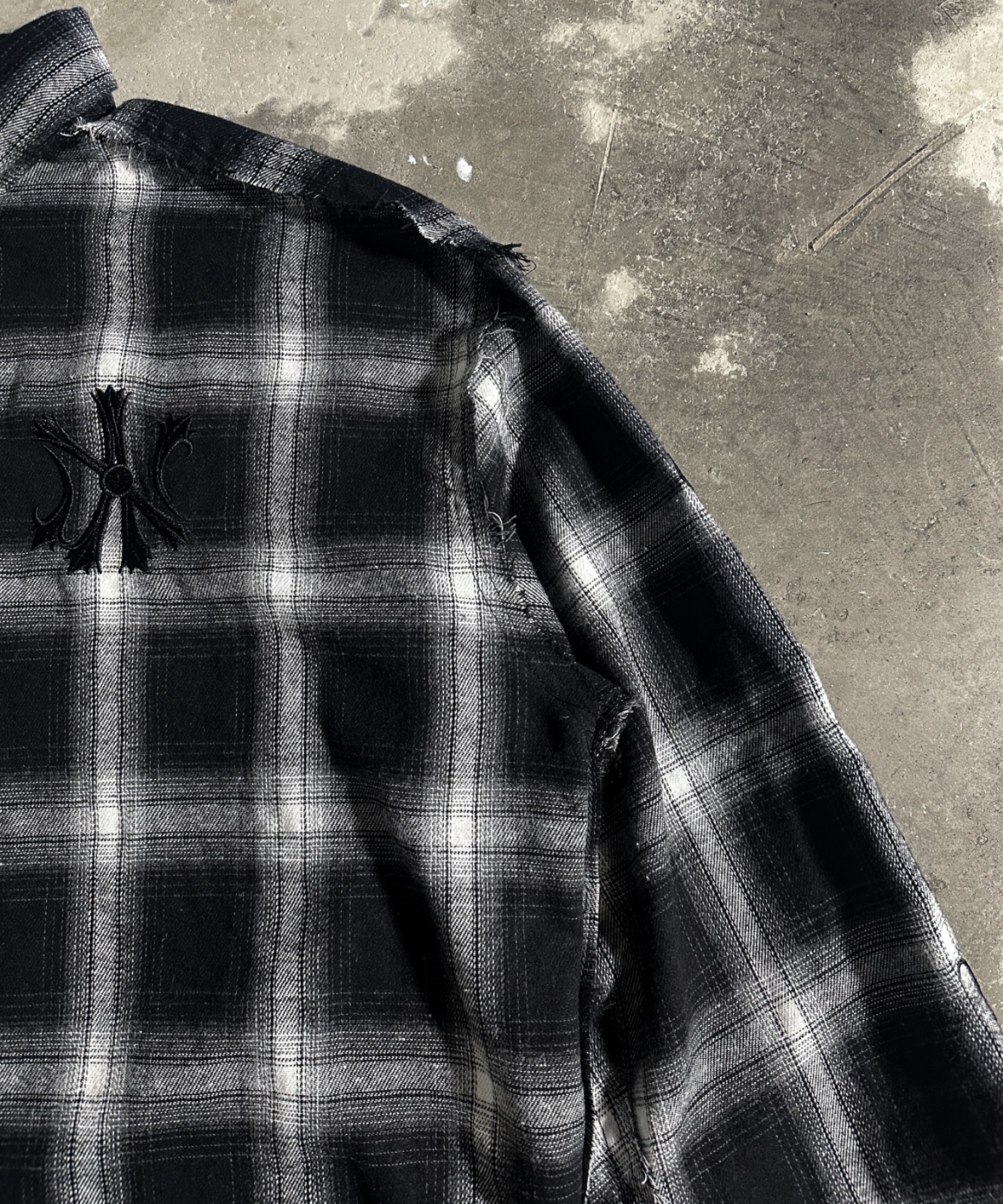 A'GEM/9 × .kom 『A'GEM/9/エージェムナイン』PUパッチチェックシャツ